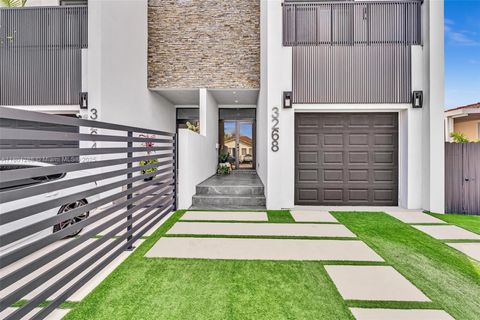 3268 SW 23rd Ter Miami FL 33145