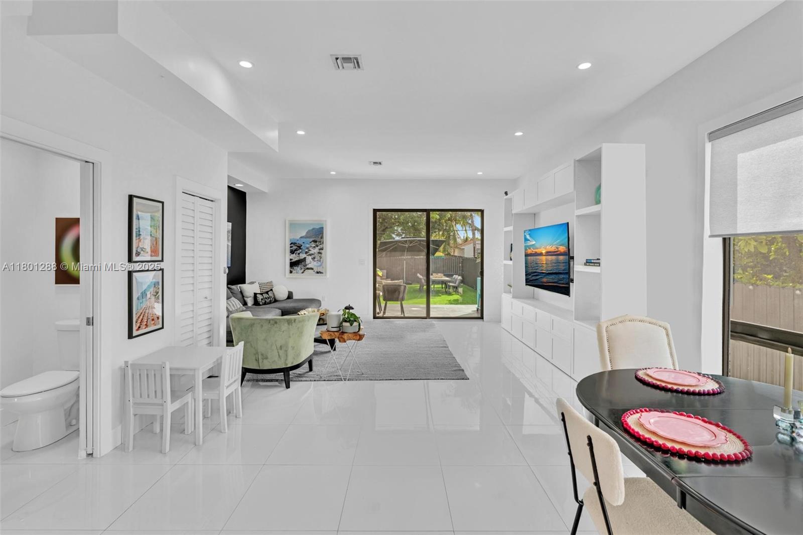 AMD PLAT OF MIAMI SUB ACR - Residential