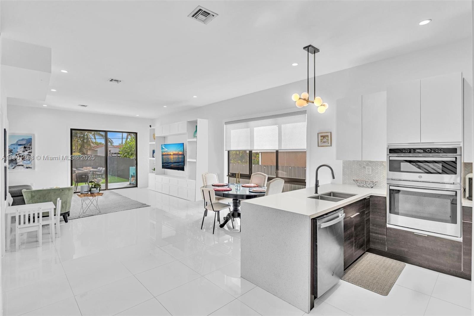 AMD PLAT OF MIAMI SUB ACR - Residential