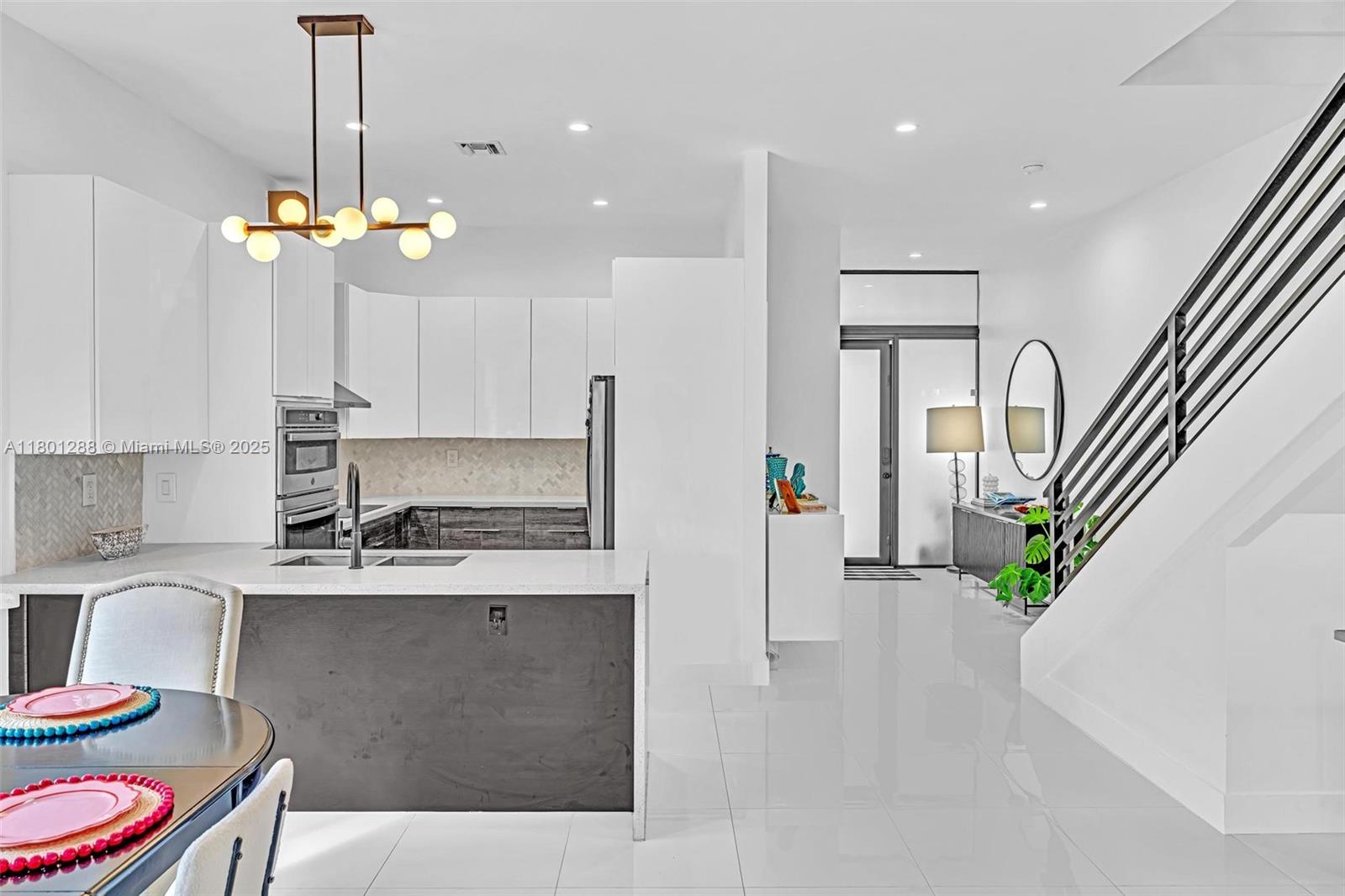 AMD PLAT OF MIAMI SUB ACR - Residential