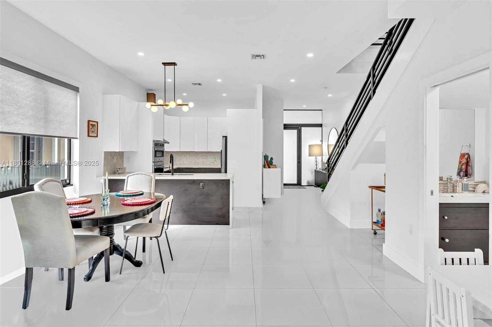 AMD PLAT OF MIAMI SUB ACR - Residential