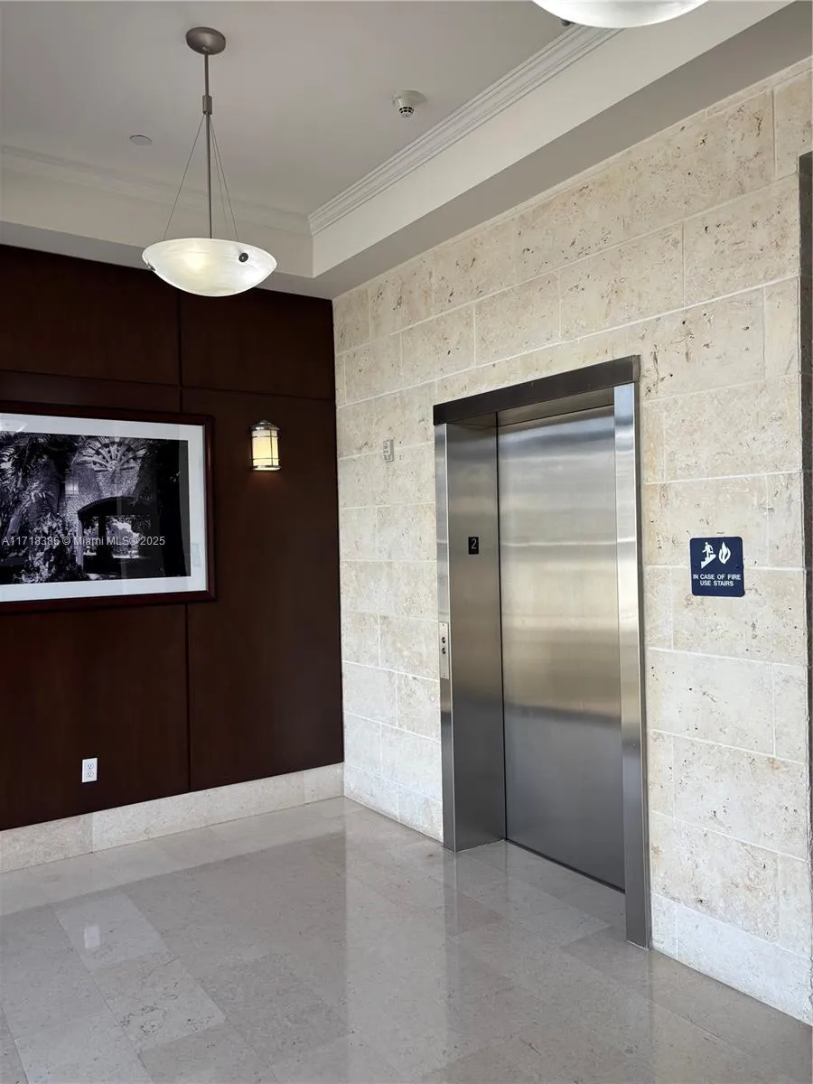 Coral Gables, Florida 33146, United States, ,Residential,Active,21901