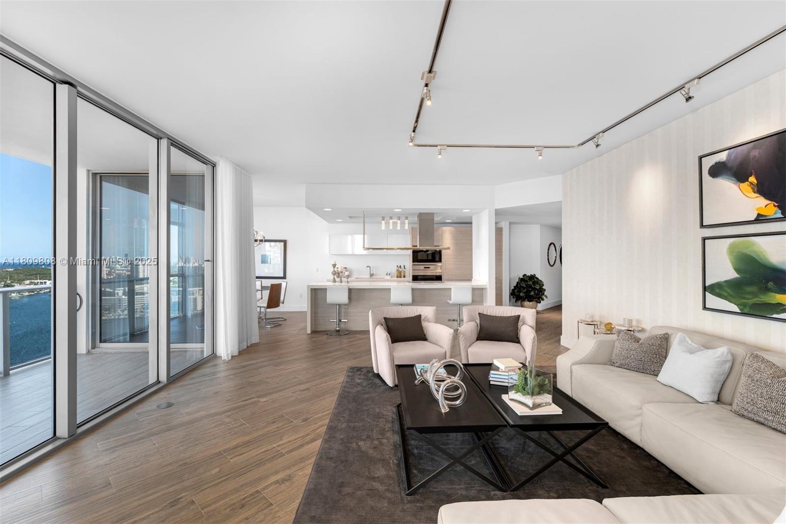 MARINA PALMS RESIDENCES N - Residential