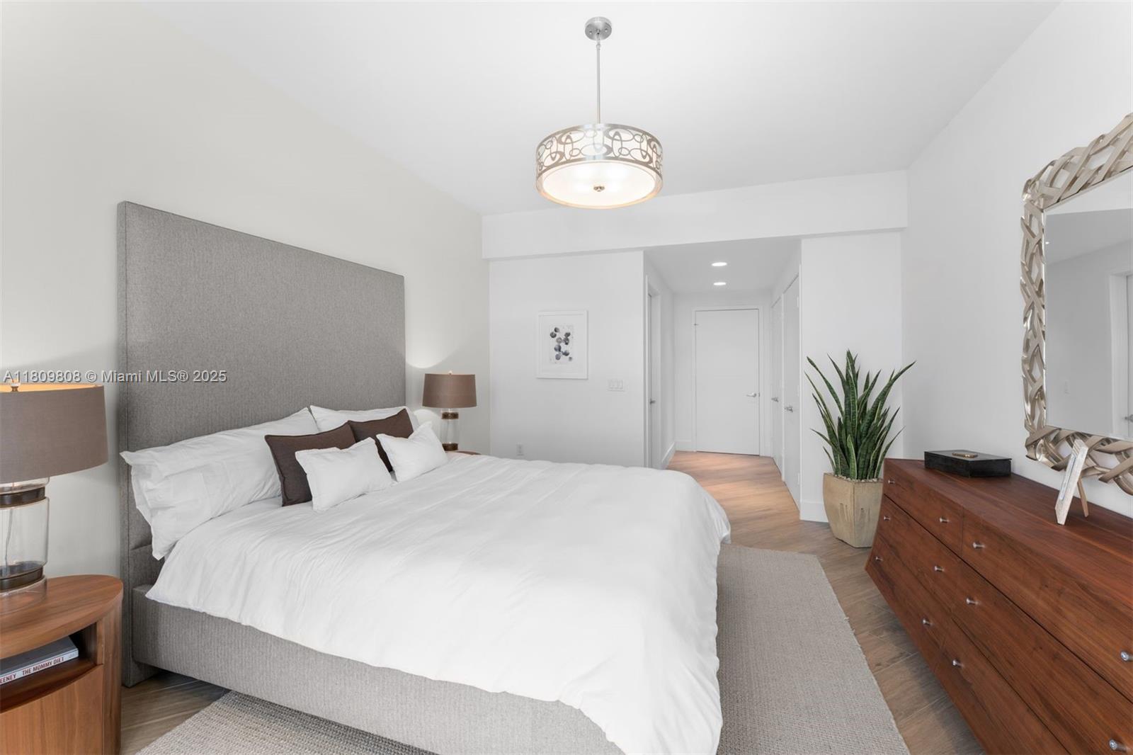 MARINA PALMS RESIDENCES N - Residential