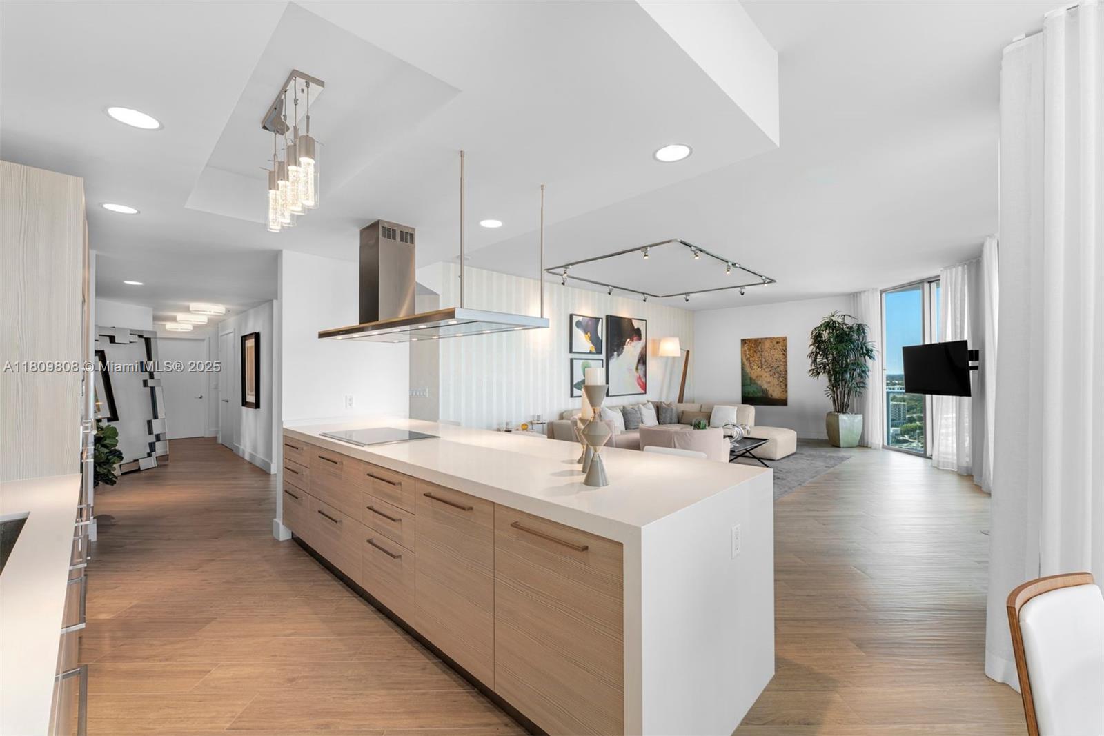 MARINA PALMS RESIDENCES N - Residential