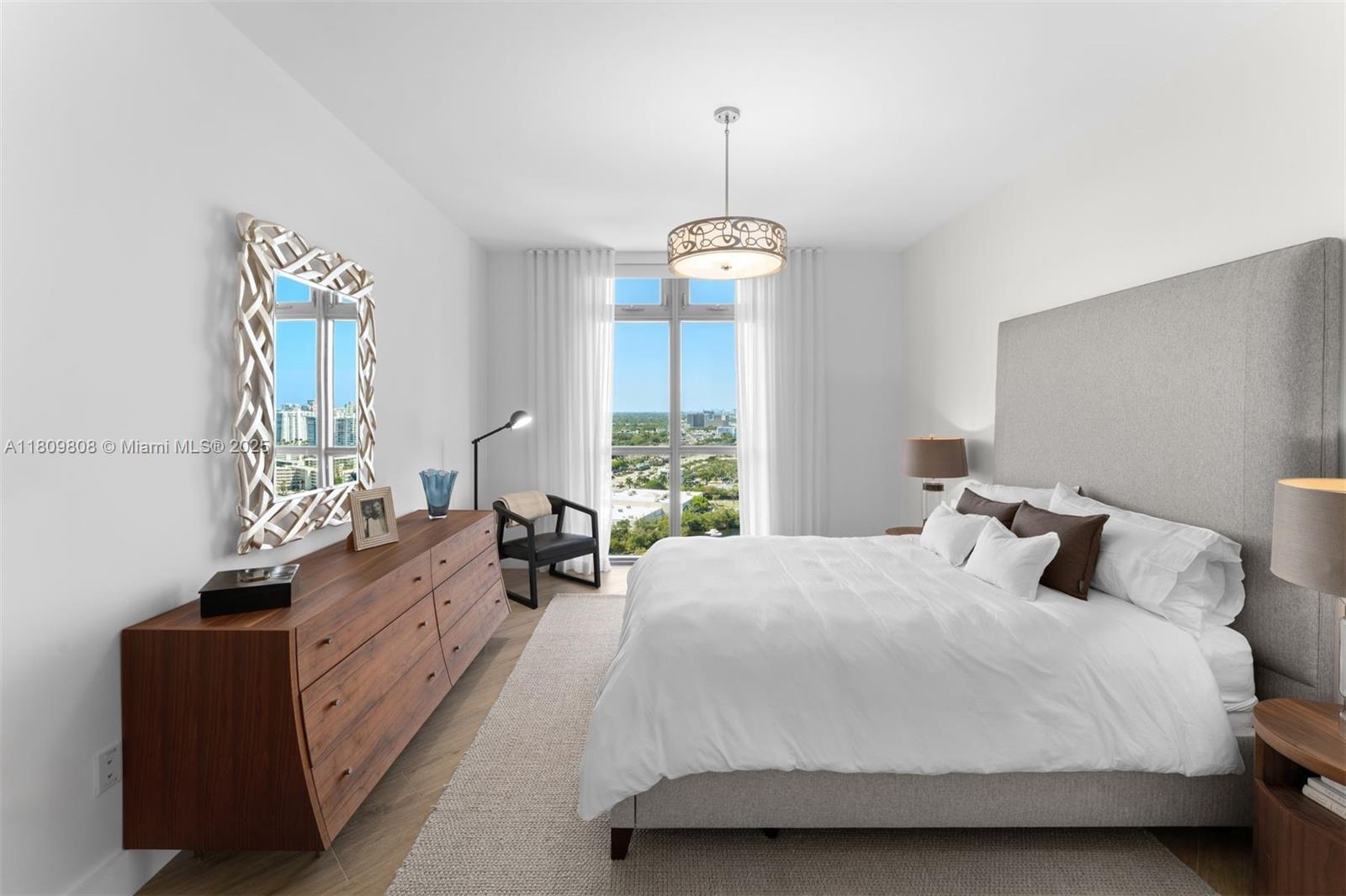 MARINA PALMS RESIDENCES N - Residential