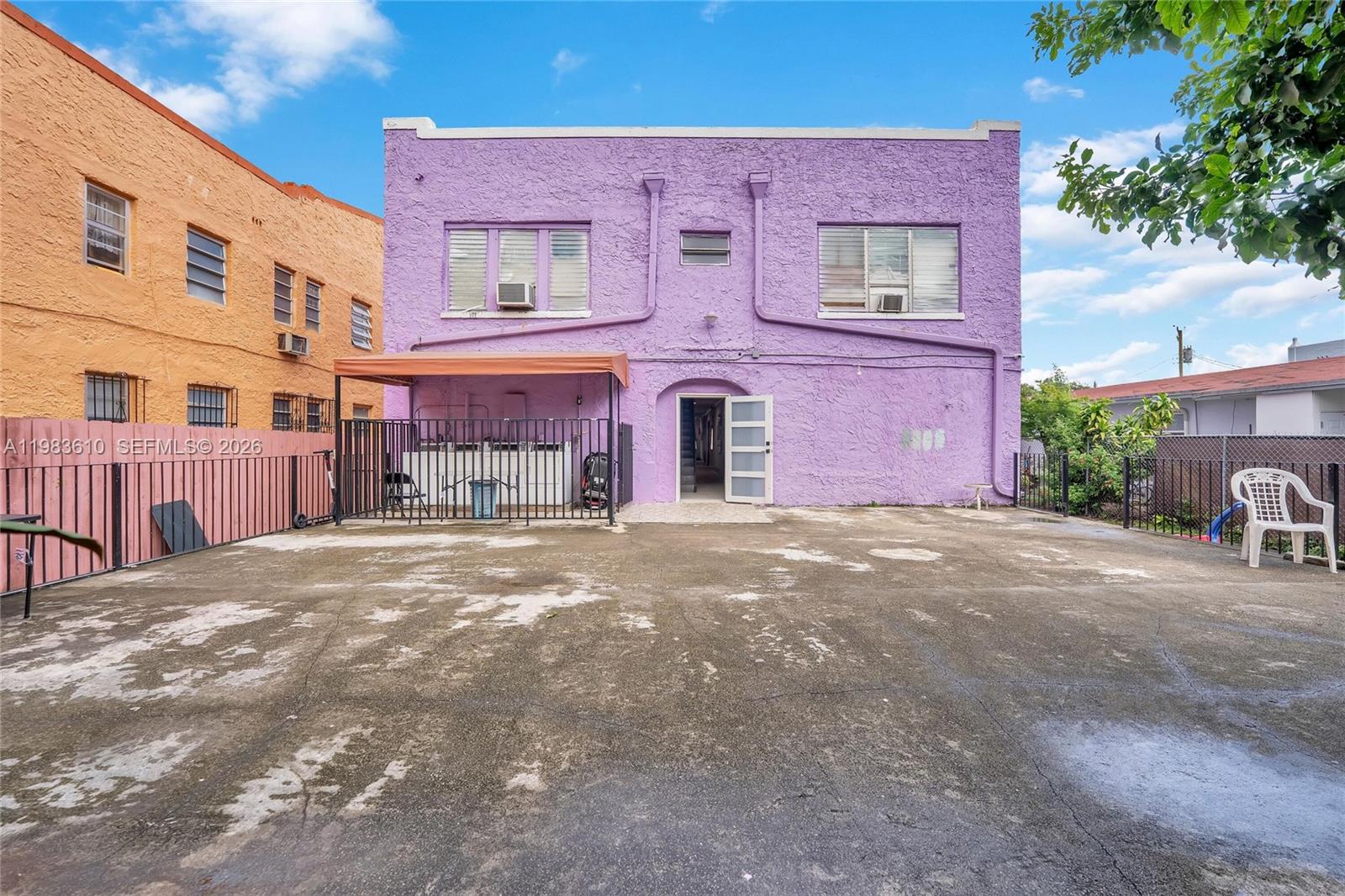 LAWRENCE ESTATES LAND COS - Residential Lease