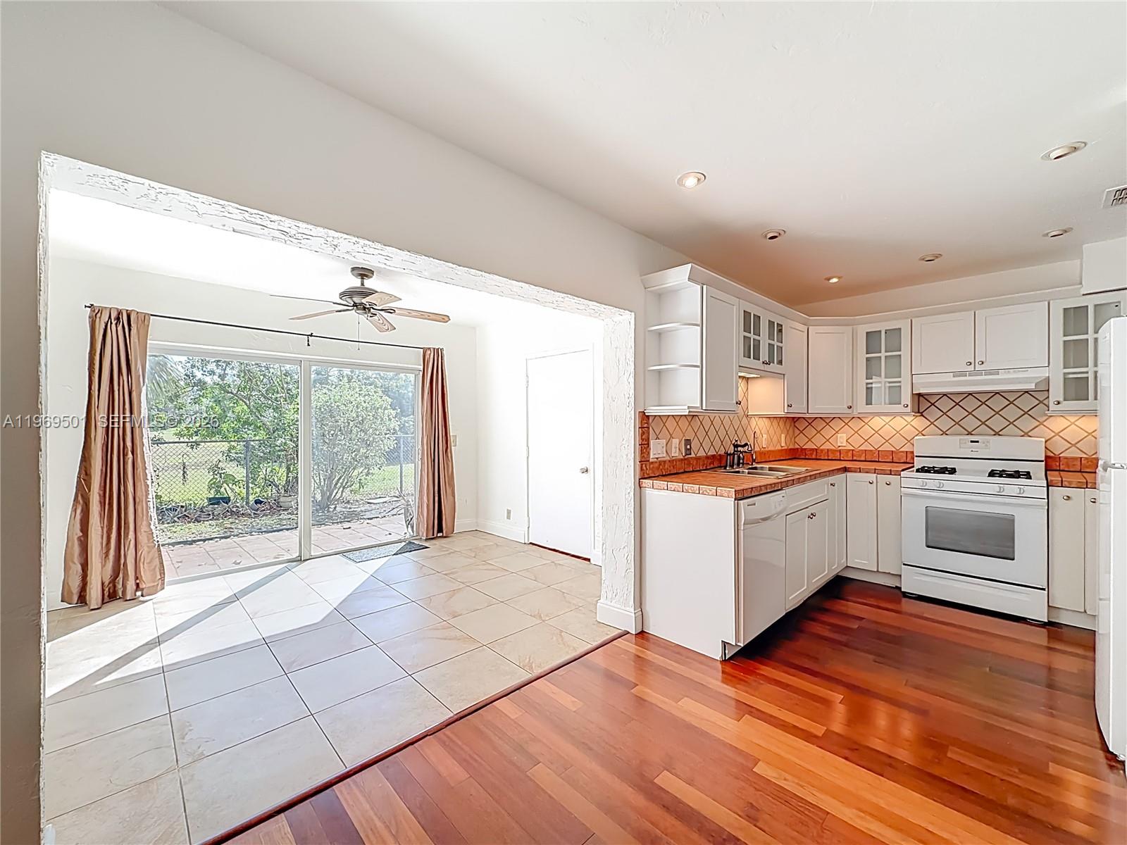 SANDPIPER POINT - Residential Lease