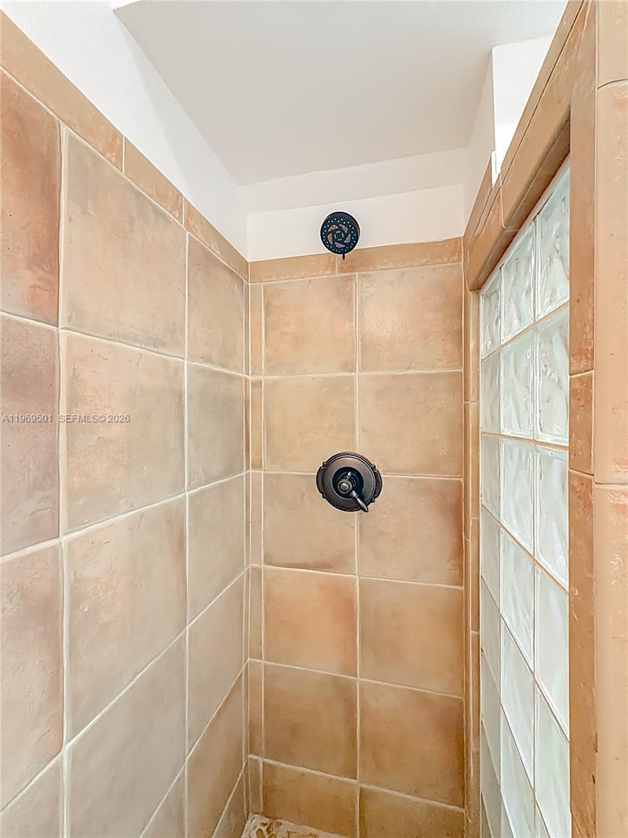 SANDPIPER POINT - Residential Lease