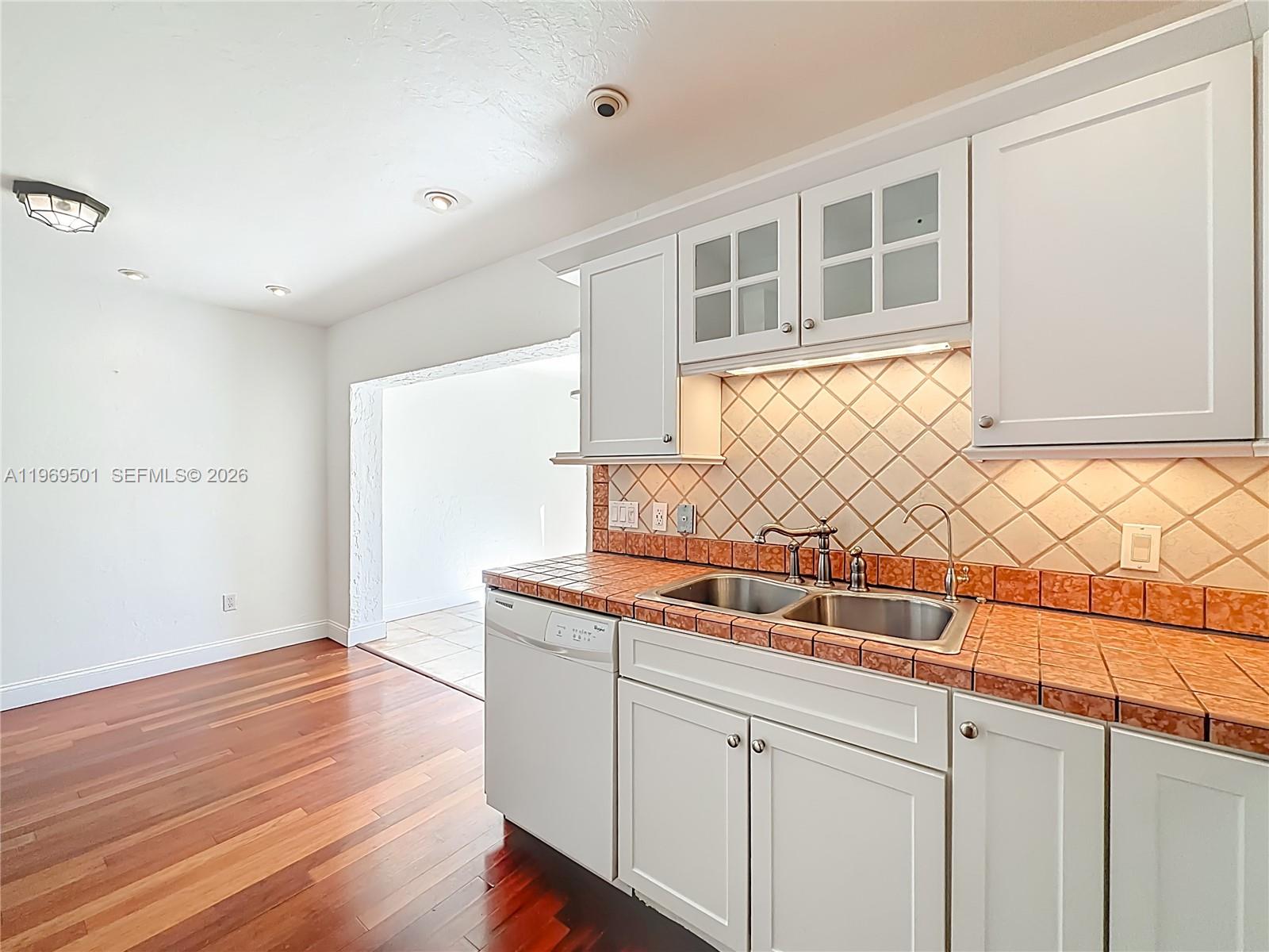 SANDPIPER POINT - Residential Lease