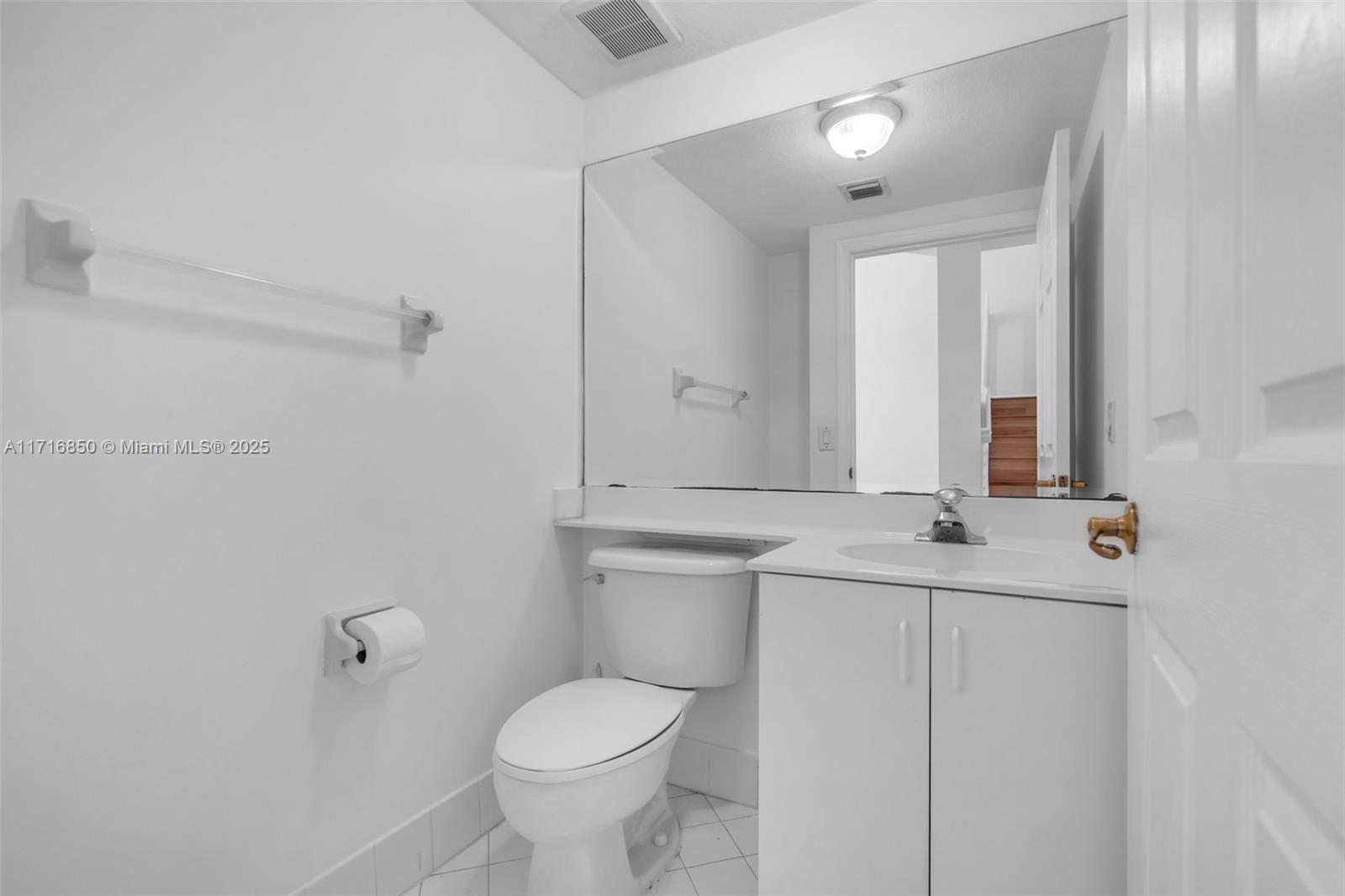 DORAL ISLES MARTINIQUE - Residential Lease