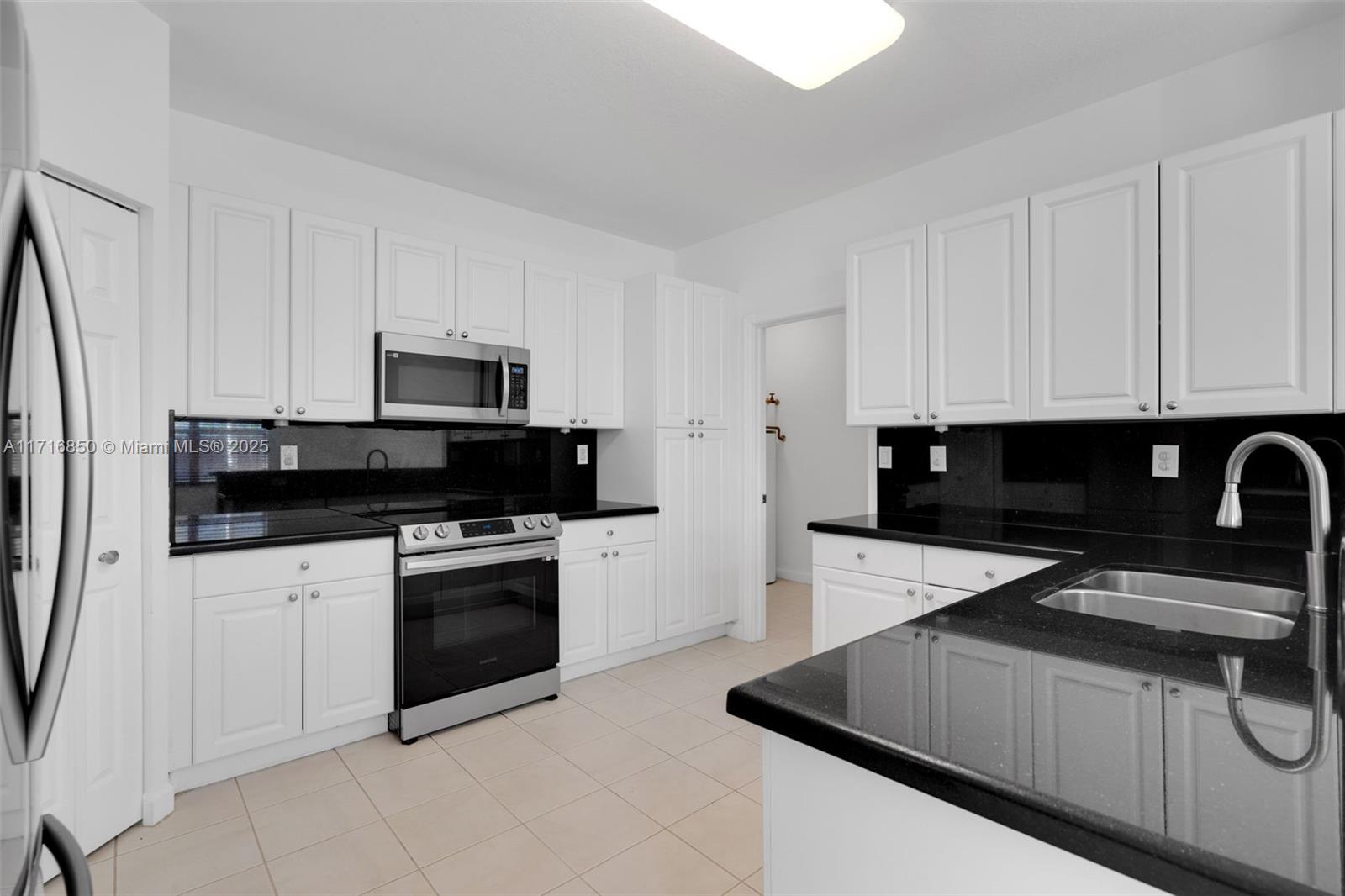 DORAL ISLES MARTINIQUE - Residential Lease