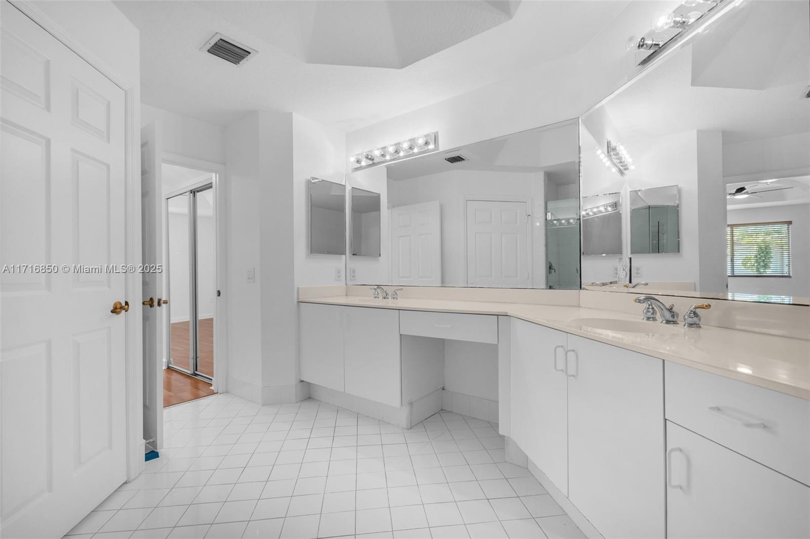 DORAL ISLES MARTINIQUE - Residential Lease