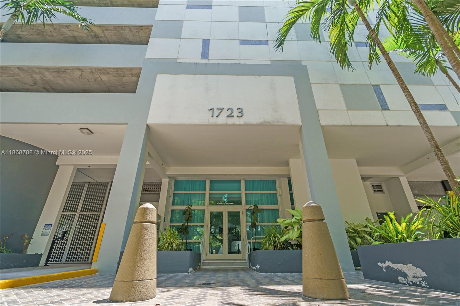 Spectacular corner property in Brickell with outstanding features! This residence offers 2 bedrooms and 2 full modern bathrooms, along with 1 assigned parking space and free guest parking. Enjoy two balconies, including an extended one with a beautiful ocean view. The home features a spacious walk-in closet, washer and dryer, and elegant ceramic floors. Located in a boutique building with a renovated lobby and hallways, this property is just steps away from the best of Brickell, less than half a mile from the MetroMover and MetroRail, offering both comfort and convenience in one of Miami’s most desirable neighborhoods.