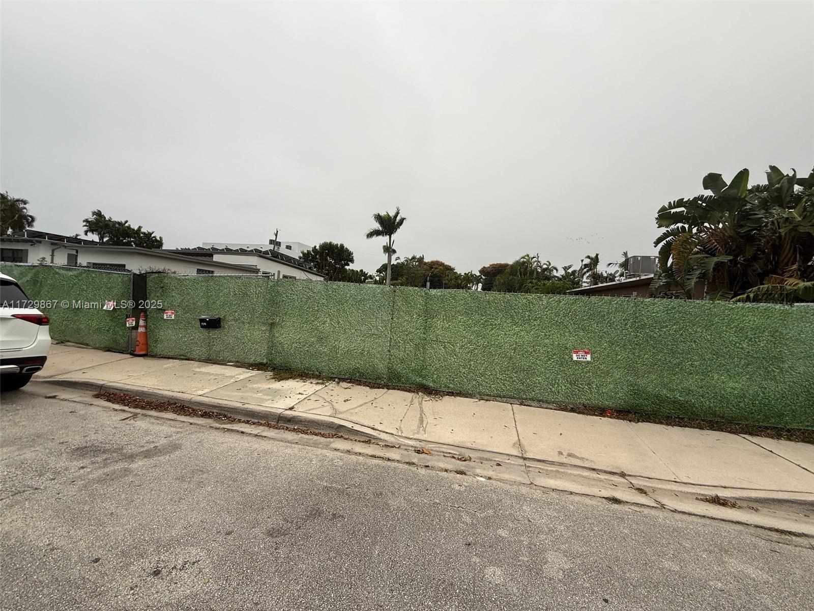 7516 Bounty Ave