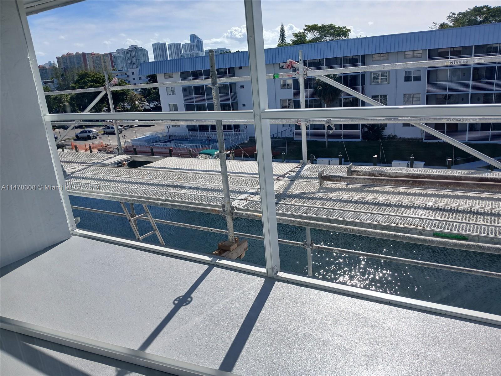 EDEN ISLES CONDO NO 5 - Residential