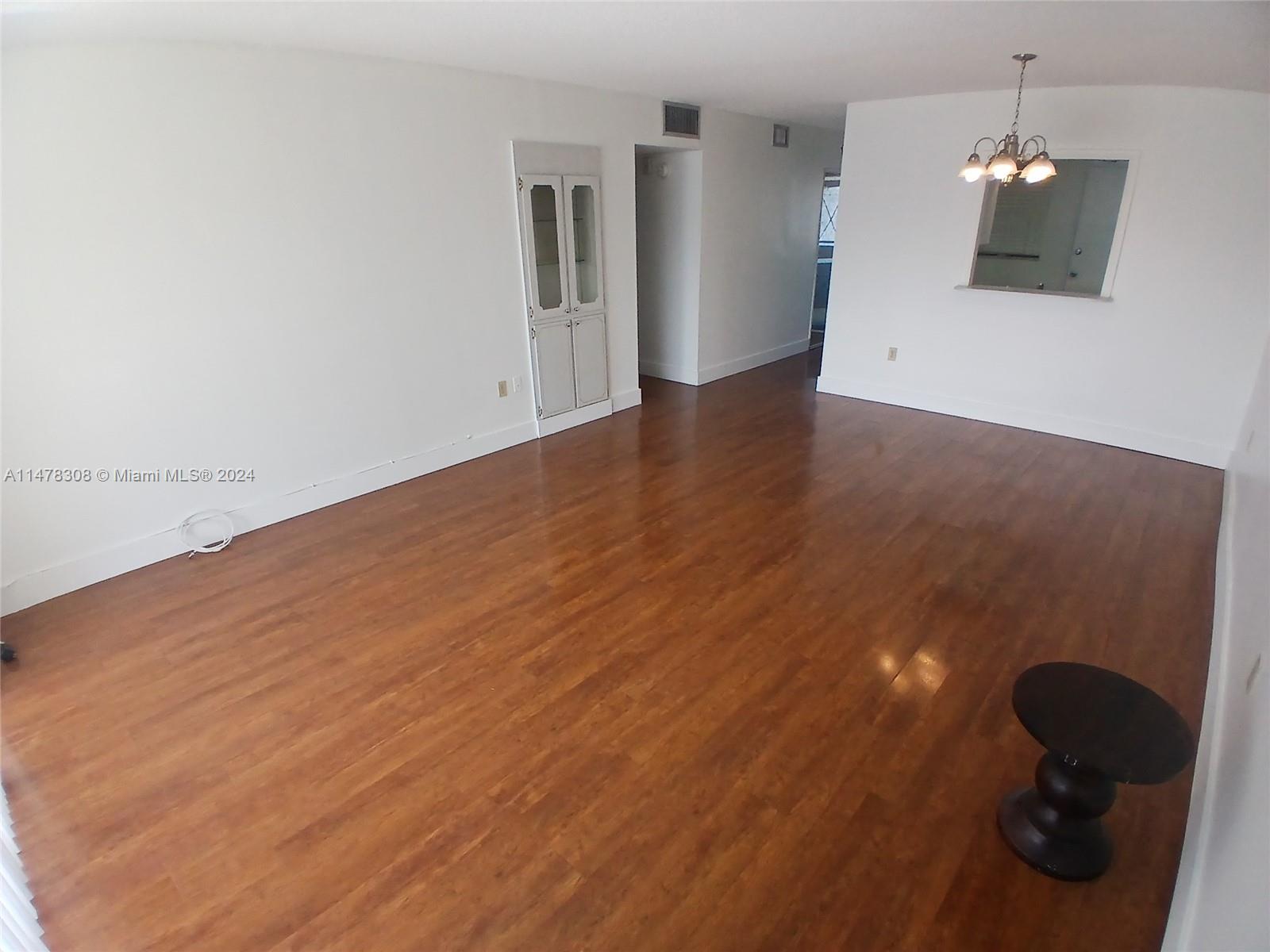 EDEN ISLES CONDO NO 5 - Residential