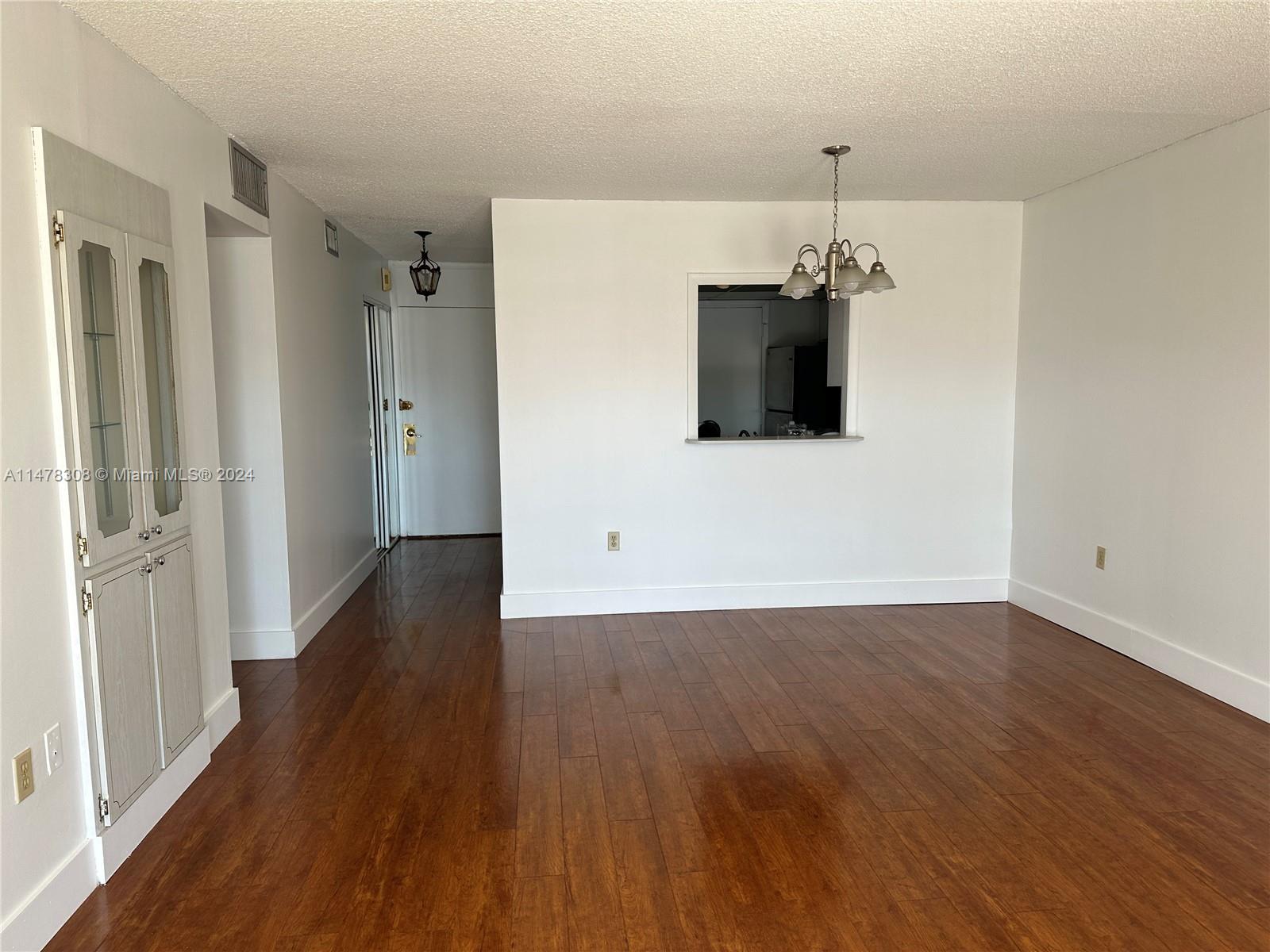 EDEN ISLES CONDO NO 5 - Residential