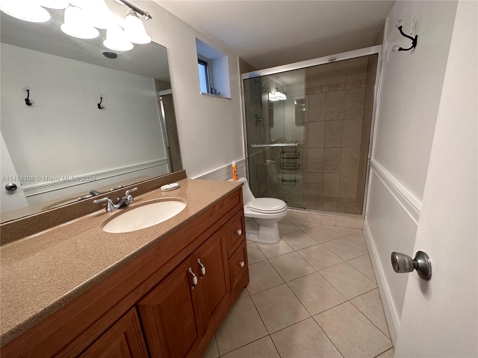 EDEN ISLES CONDO NO 5 - Residential