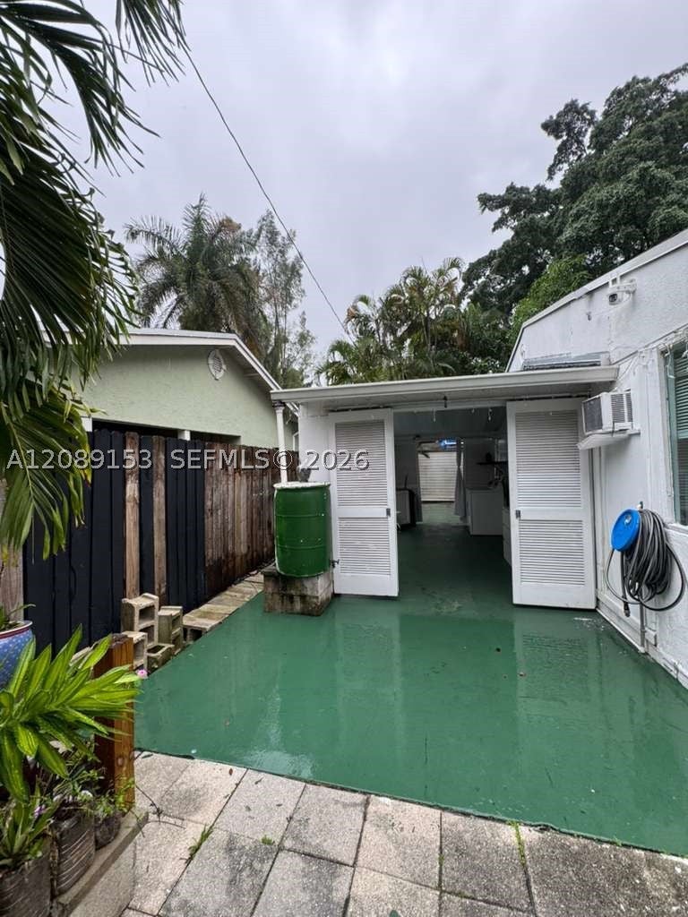 1416 SW 27th St