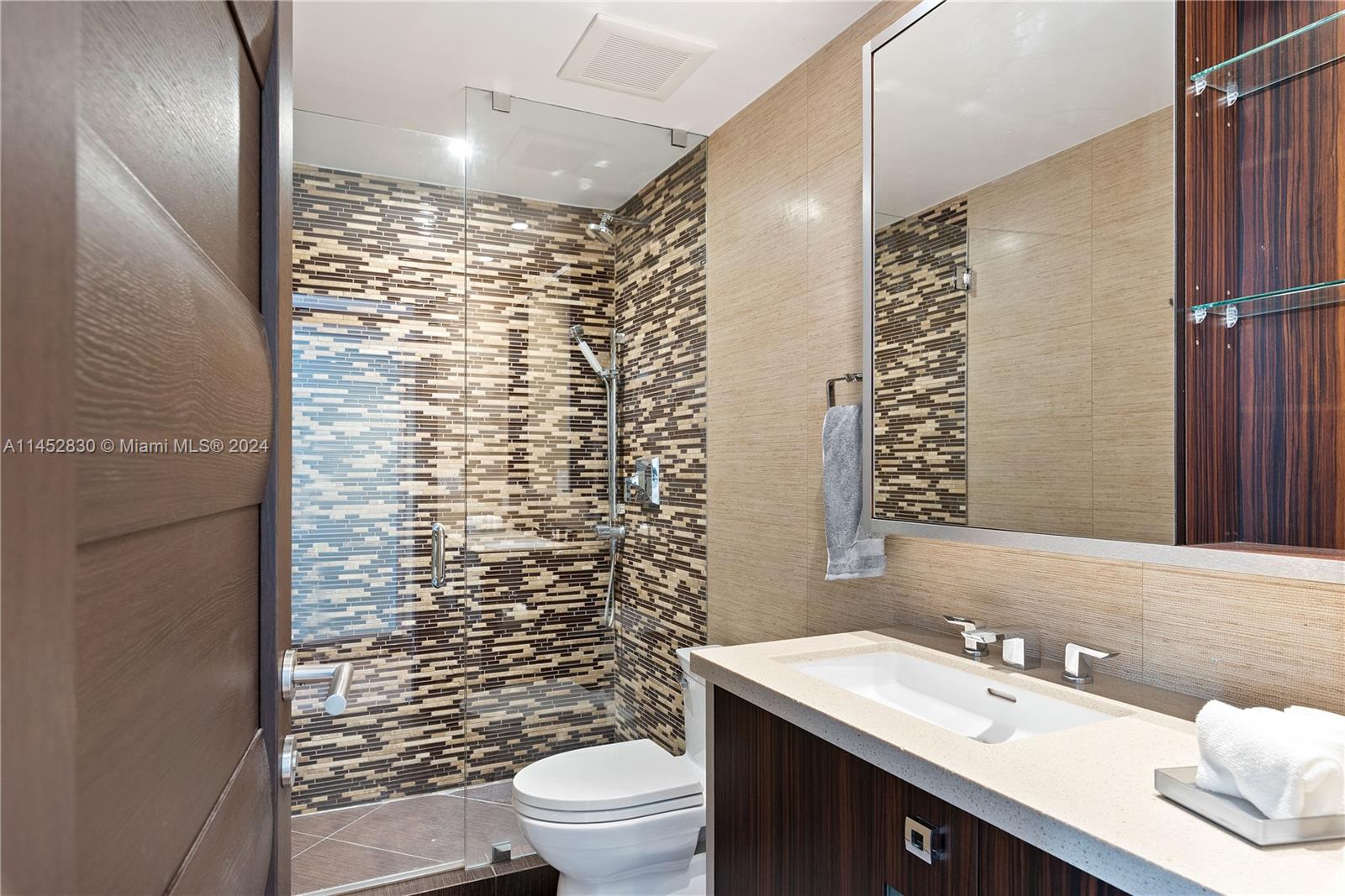 SEASIDE CONDO - Residential