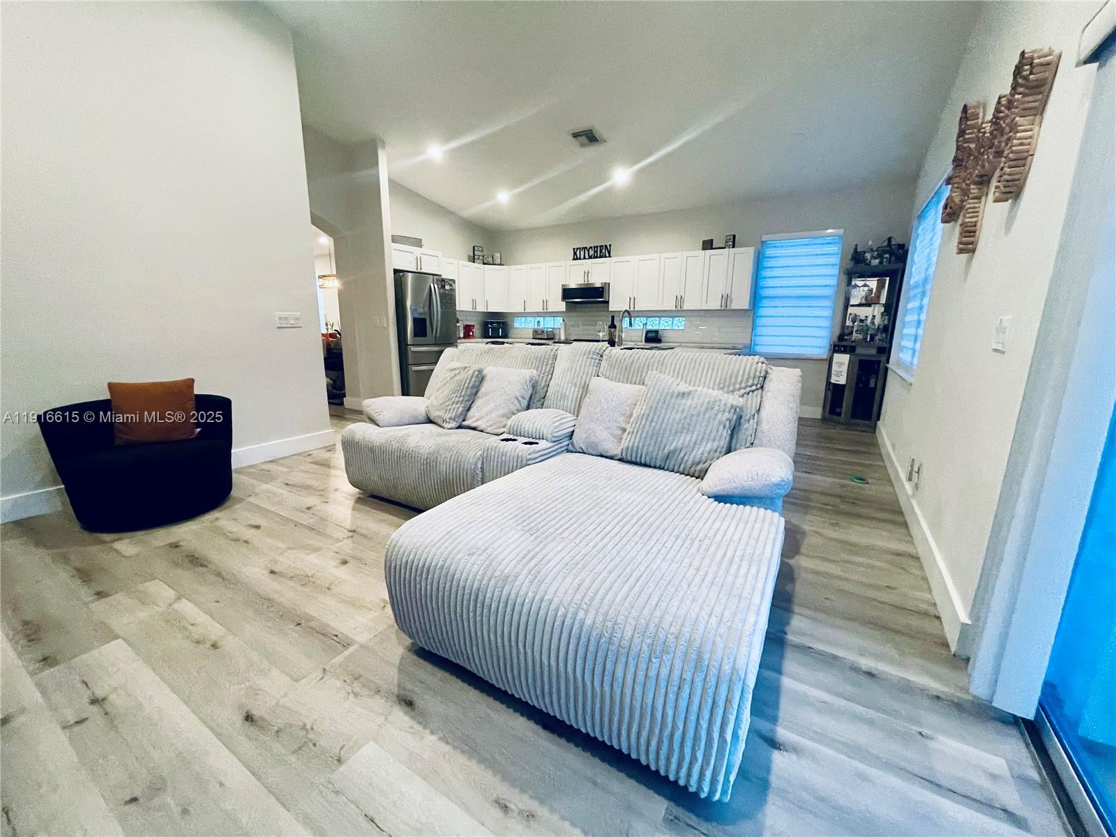 HEFTLER HOMES AT PEMBROKE - Residential