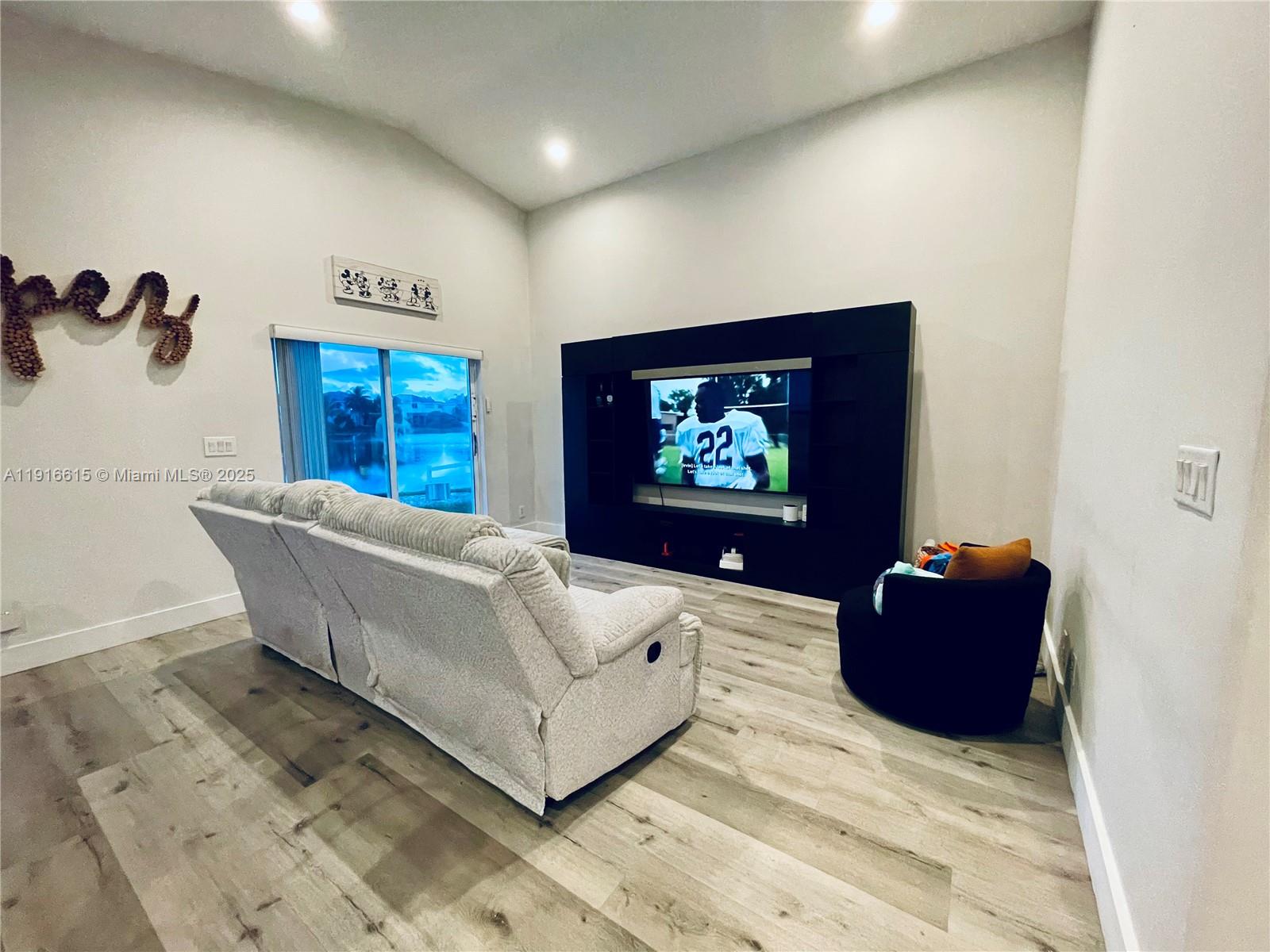 HEFTLER HOMES AT PEMBROKE - Residential