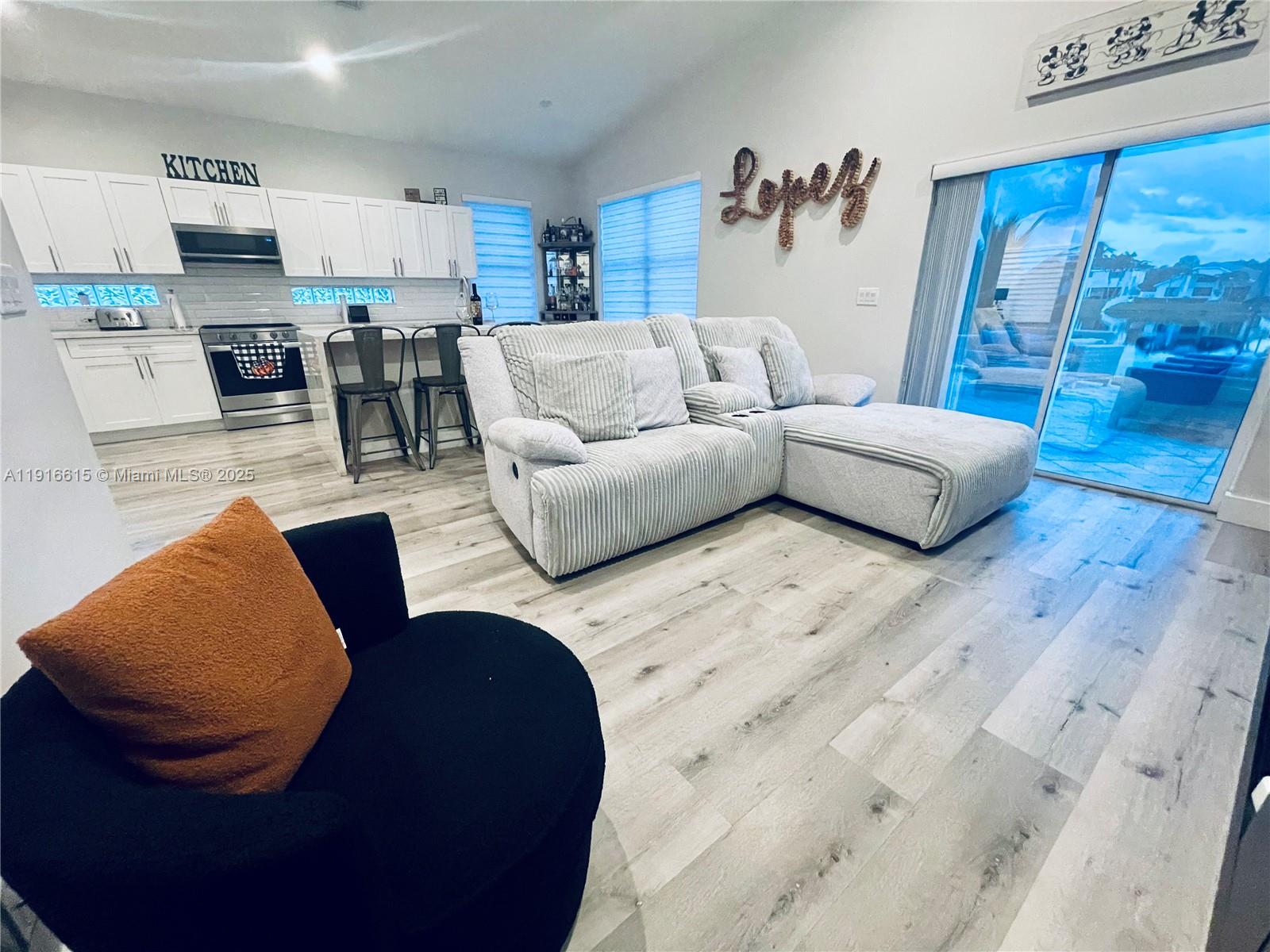 HEFTLER HOMES AT PEMBROKE - Residential