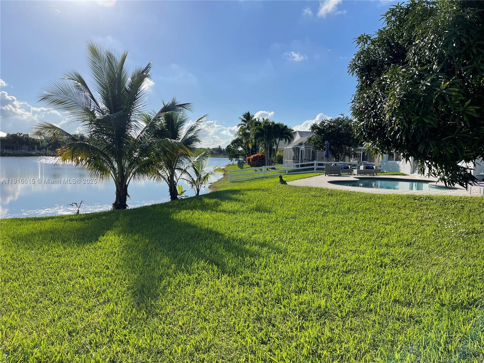 HEFTLER HOMES AT PEMBROKE - Residential