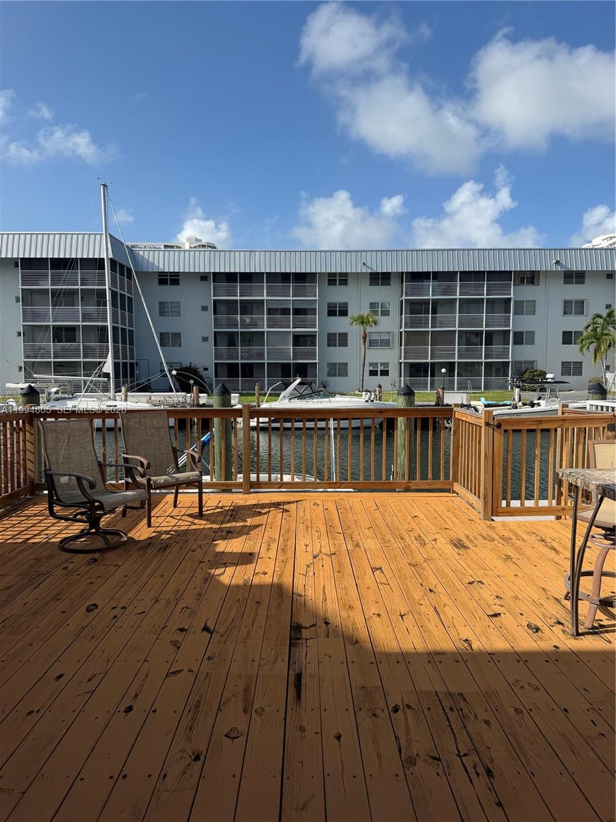 SEAGULL TOWNHOMES CONDO - Residential