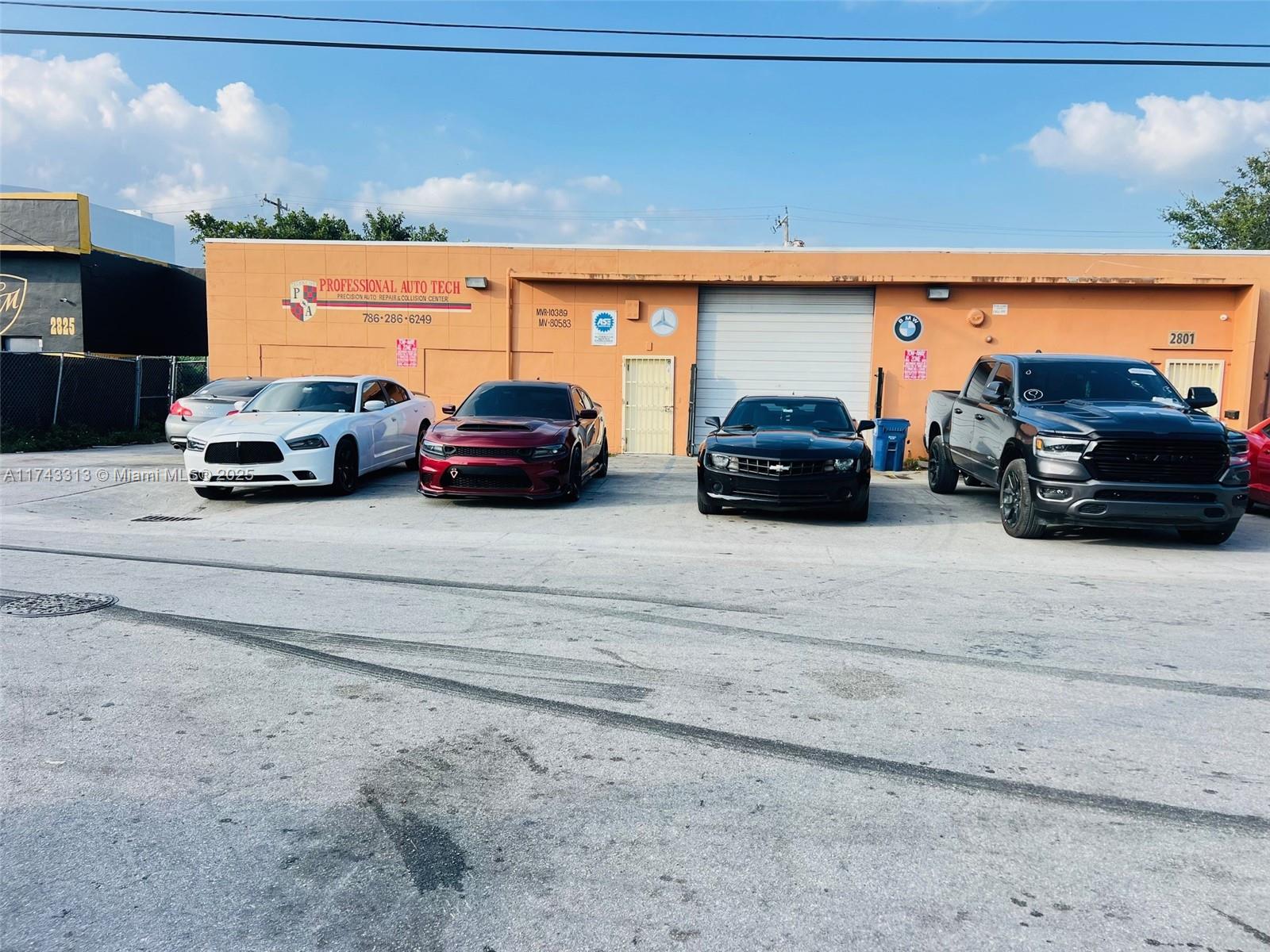 2724 NW 36th St