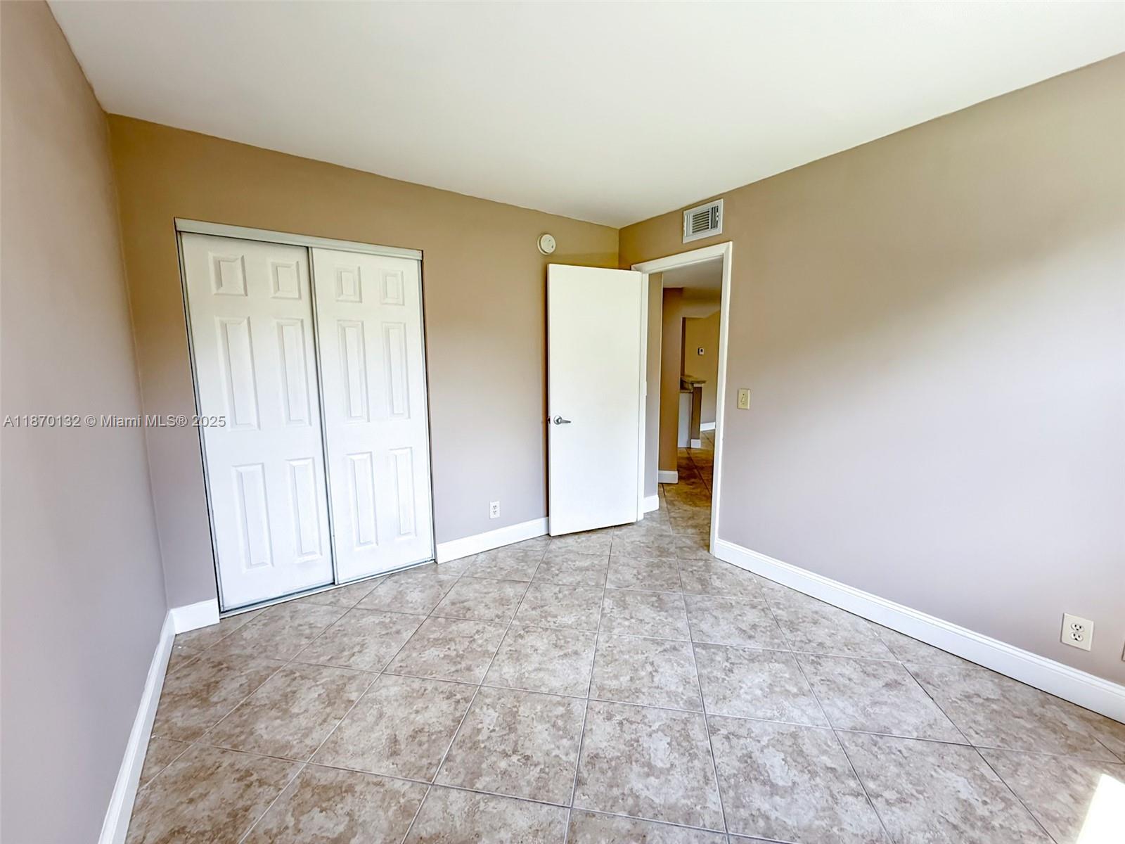 EDGEWATER CONDO - Residential Lease