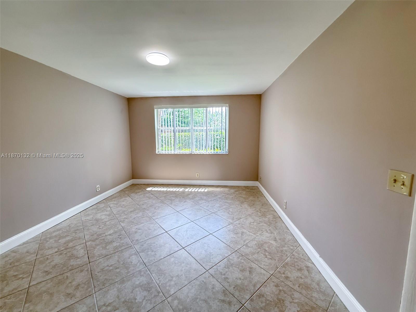 EDGEWATER CONDO - Residential Lease