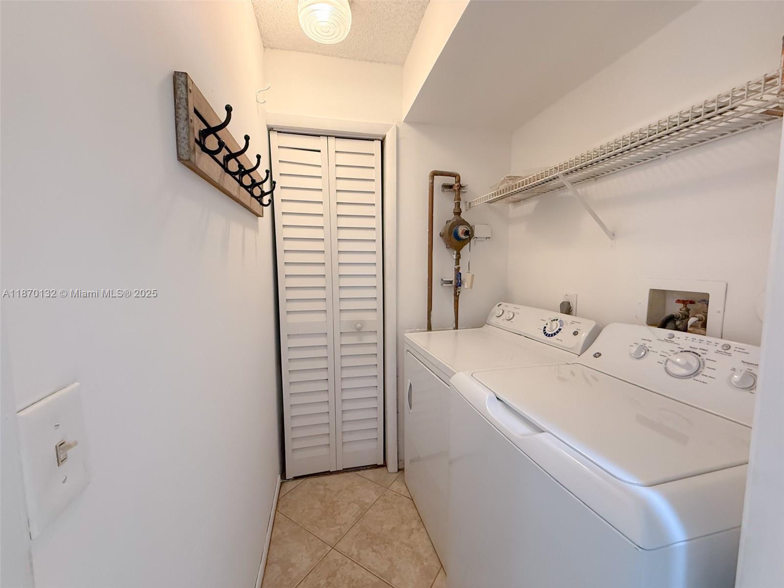 EDGEWATER CONDO - Residential Lease