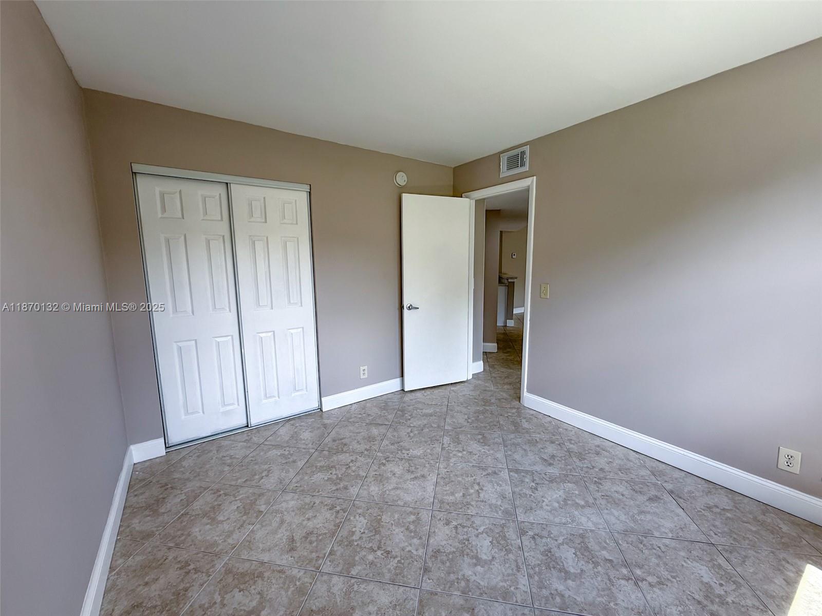 EDGEWATER CONDO - Residential Lease