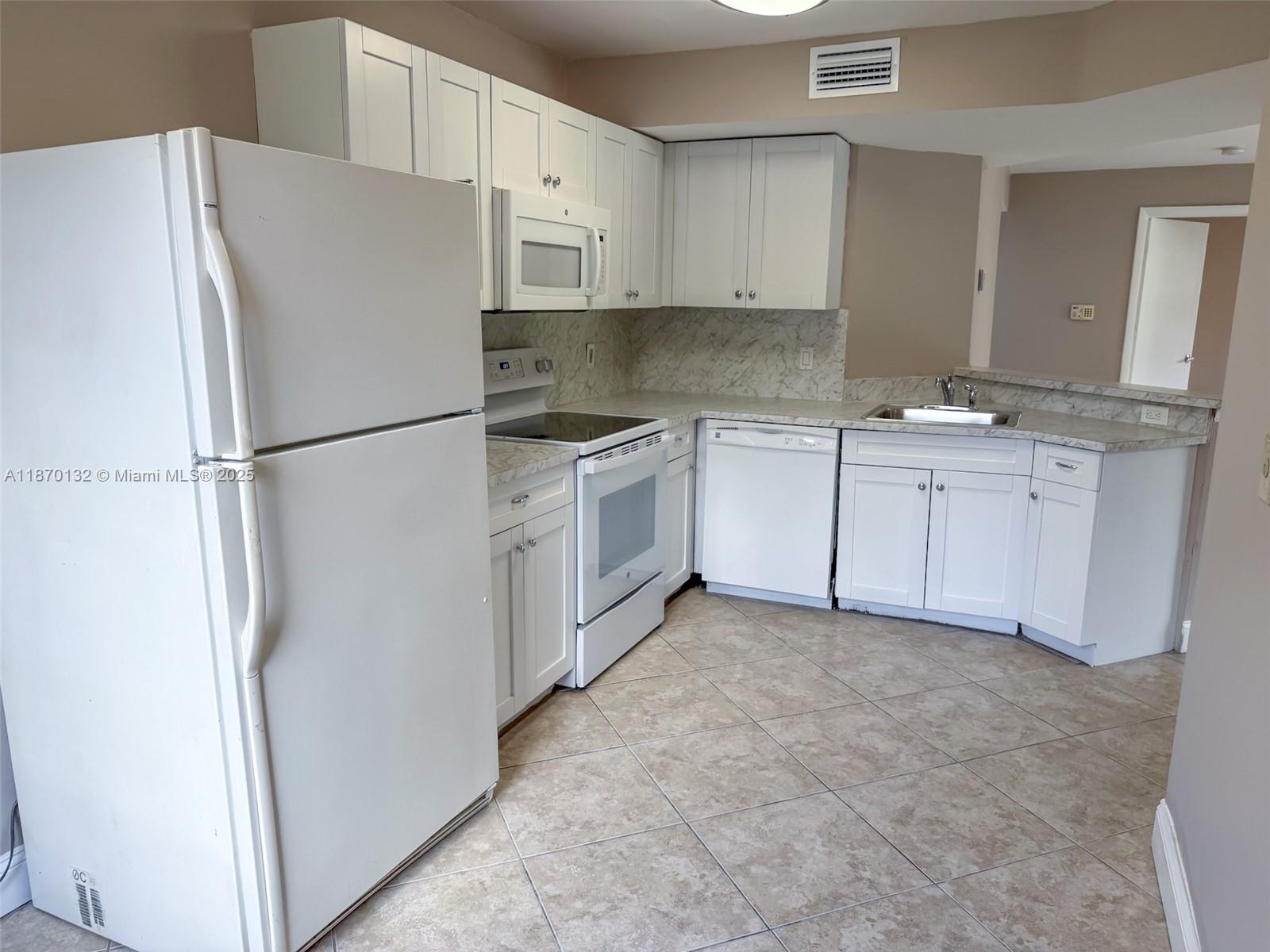 EDGEWATER CONDO - Residential Lease