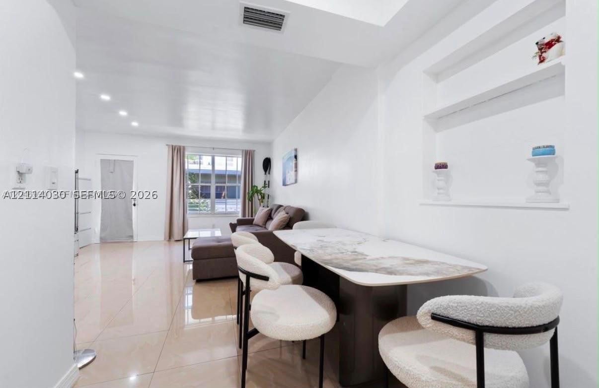 8550 Byron Ave 2H, Miami Beach FL 33141