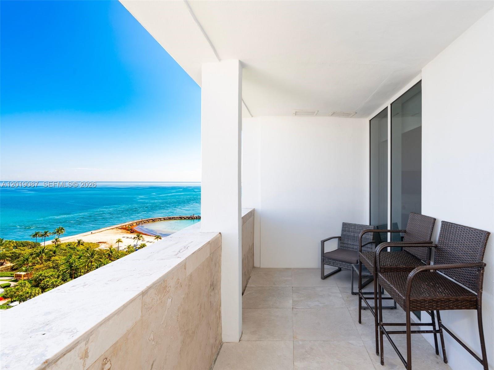 10275 Collins Ave 1502