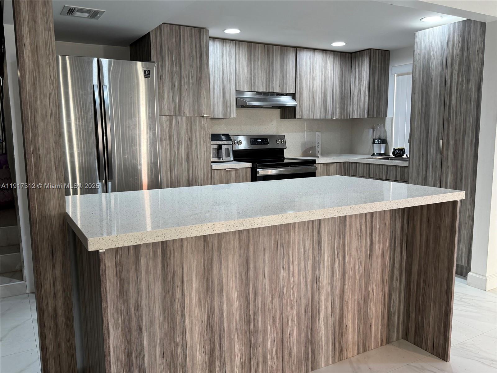 EMERALD ISLES WEST PHASE - Residential