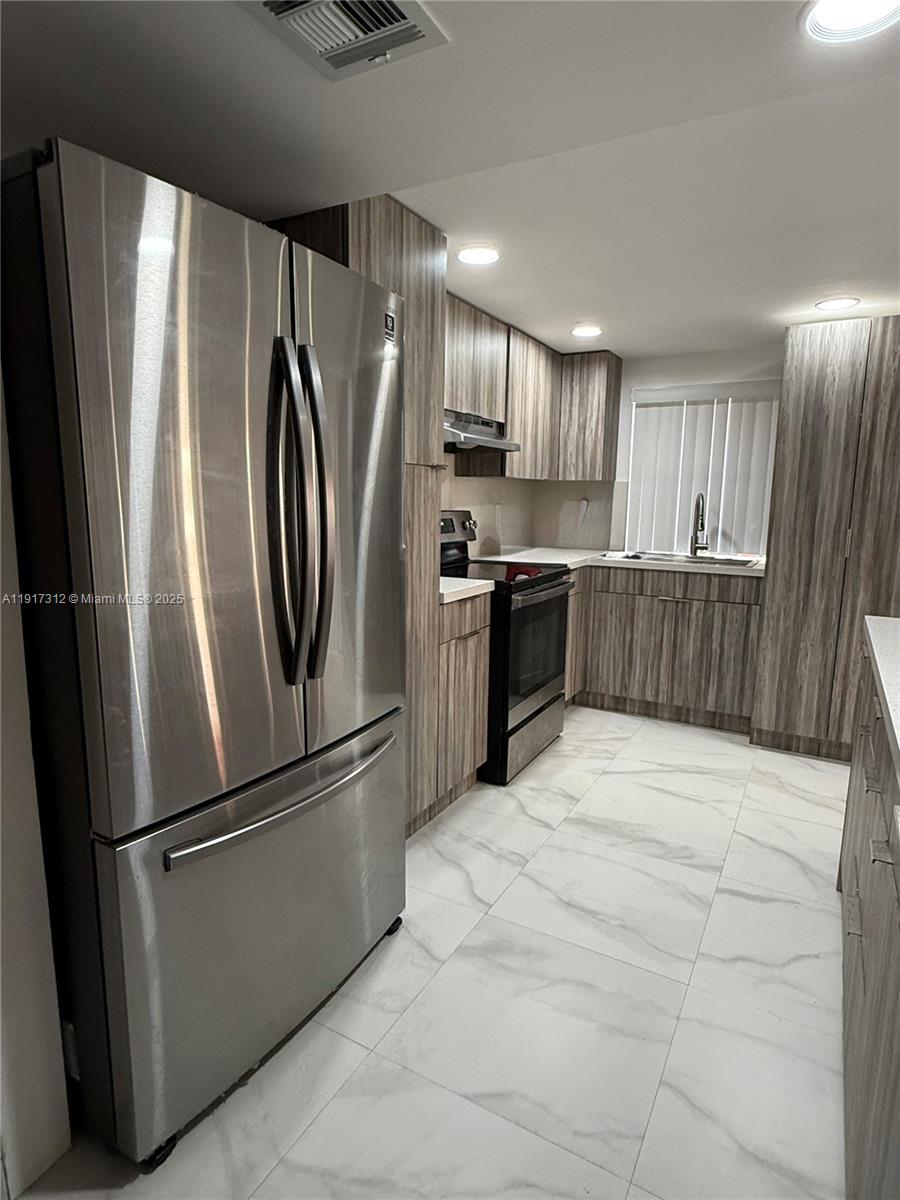 4850 SW 63rd Ter 312