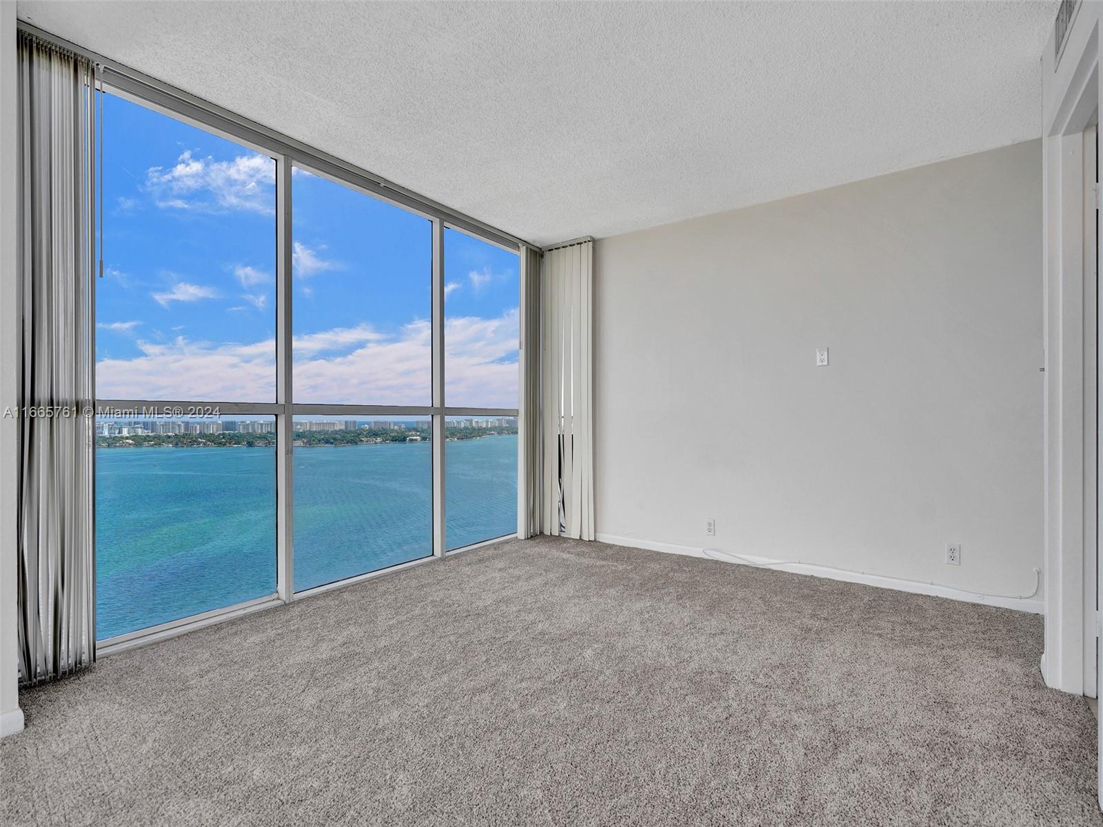 THE GRANDVIEW PALACE COND - Residential Lease