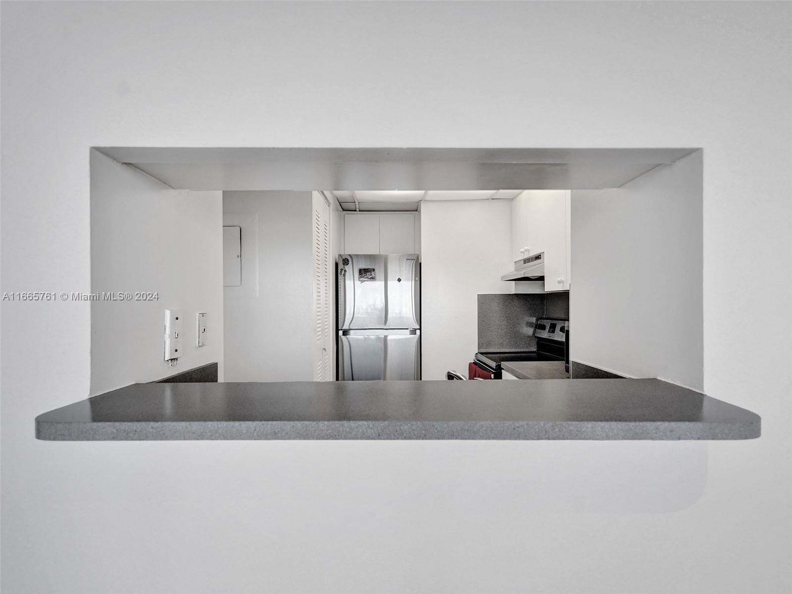 THE GRANDVIEW PALACE COND - Residential Lease