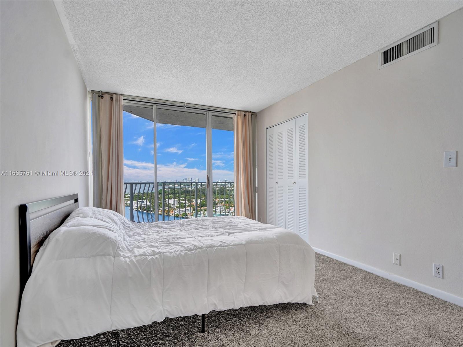 THE GRANDVIEW PALACE COND - Residential Lease