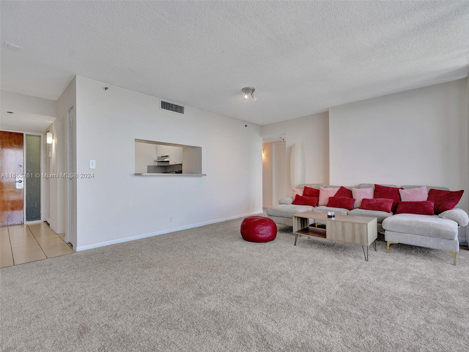 THE GRANDVIEW PALACE COND - Residential Lease