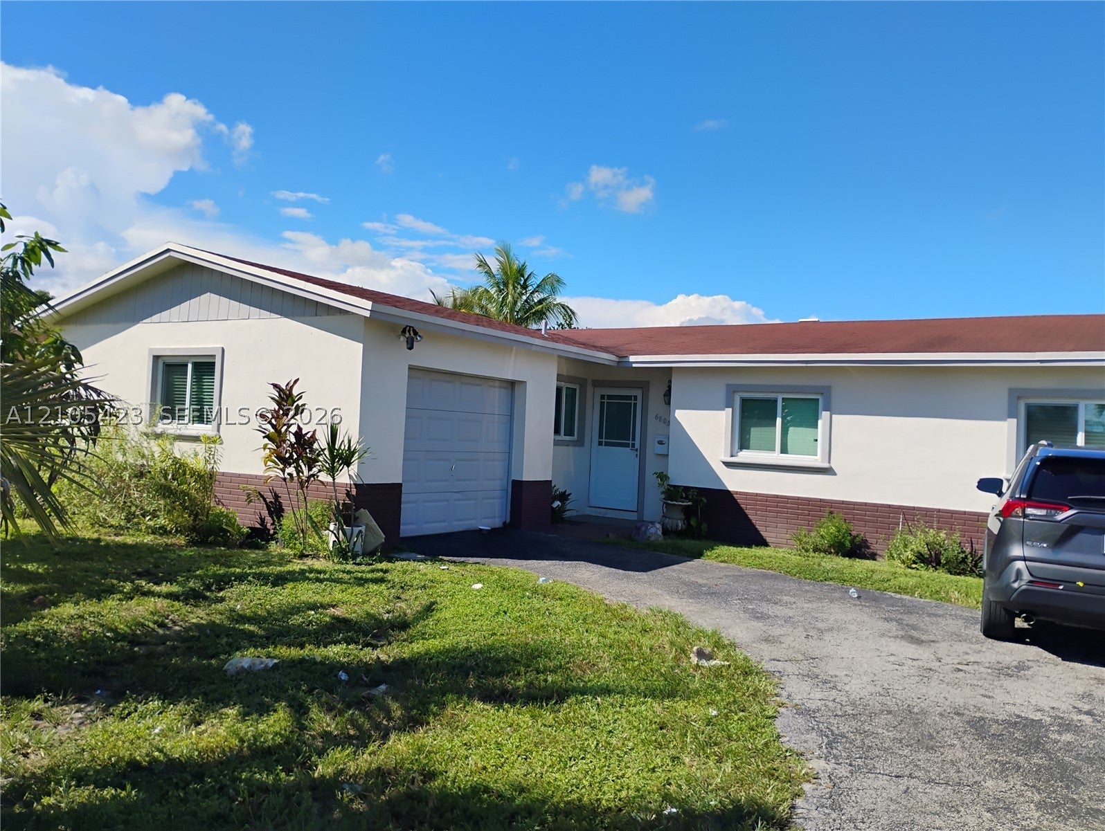 6803 Oakhill