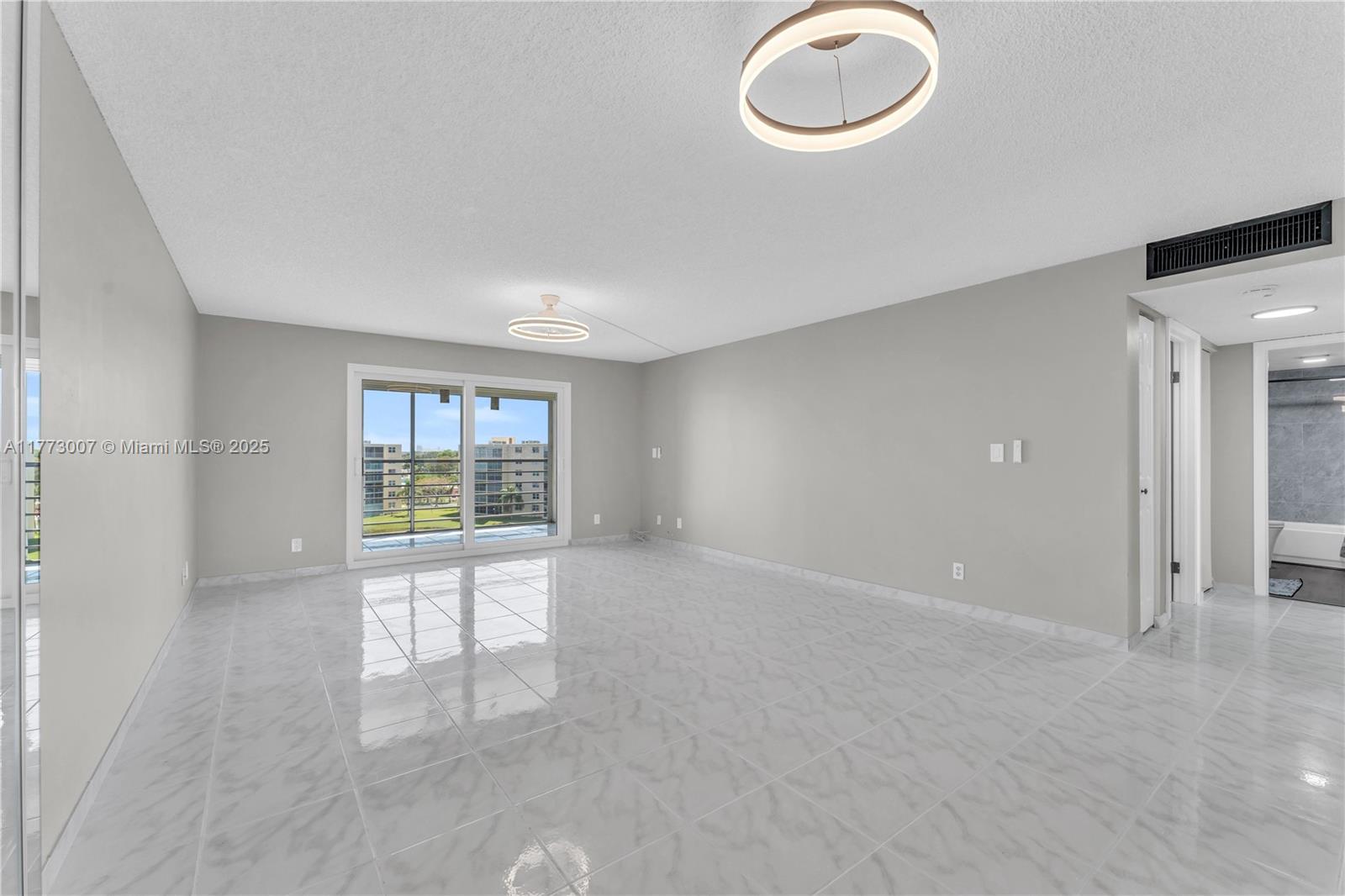 401 Se 3rd St 602, Dania Beach, Miami-Dade County, Florida - 2 Bedrooms  
2 Bathrooms - 