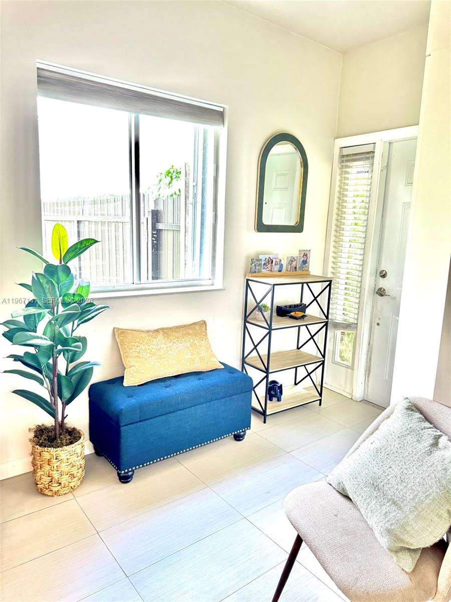 EMILIOS PLACE AT OASIS - Residential