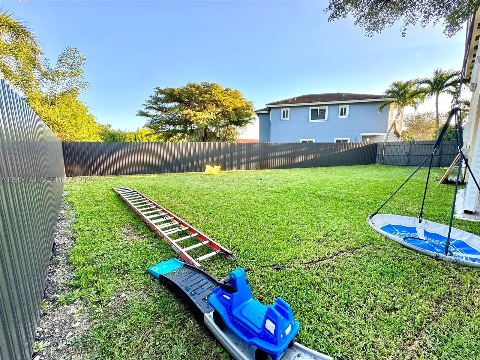 EMILIOS PLACE AT OASIS - Residential