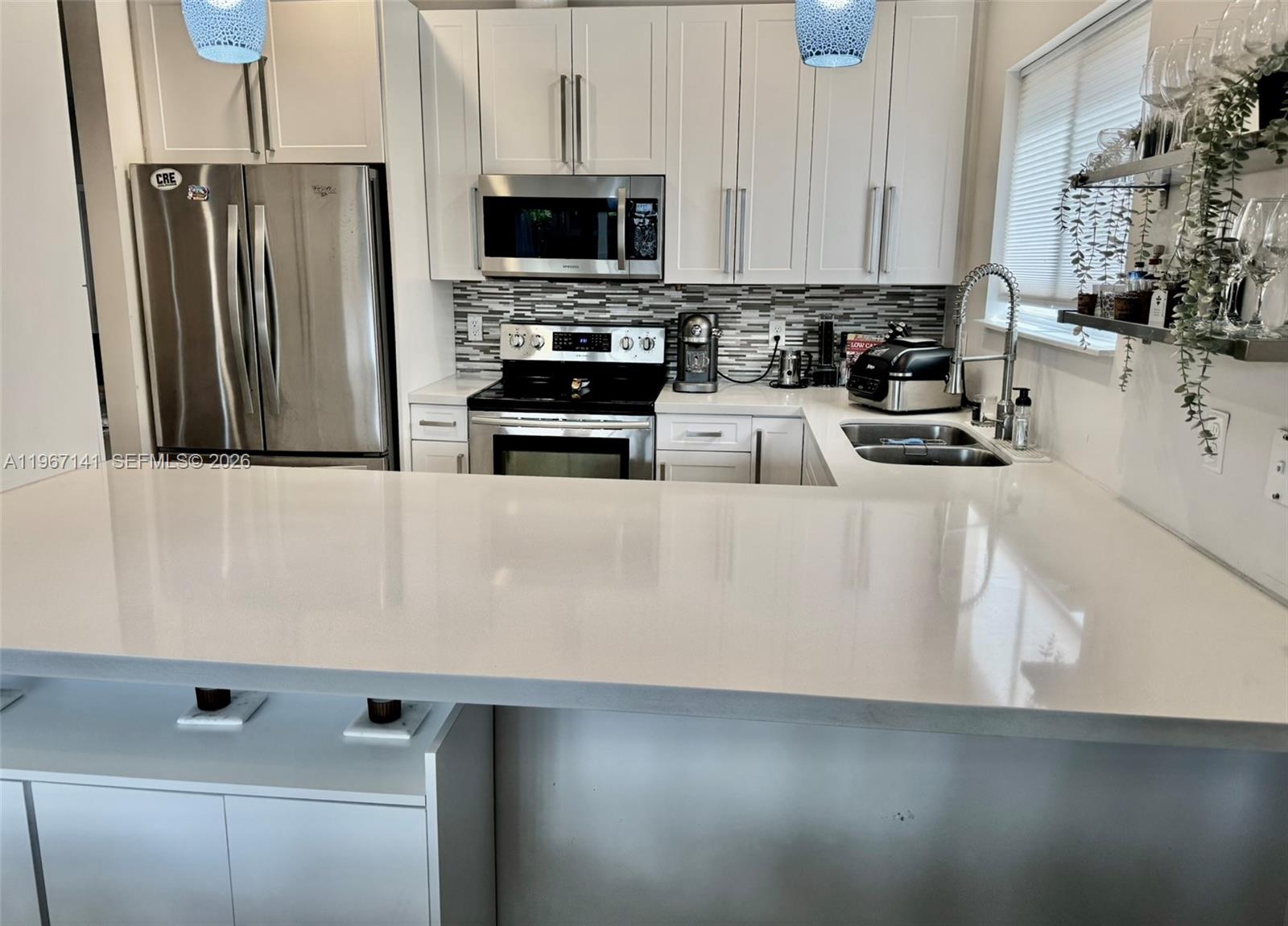 EMILIOS PLACE AT OASIS - Residential