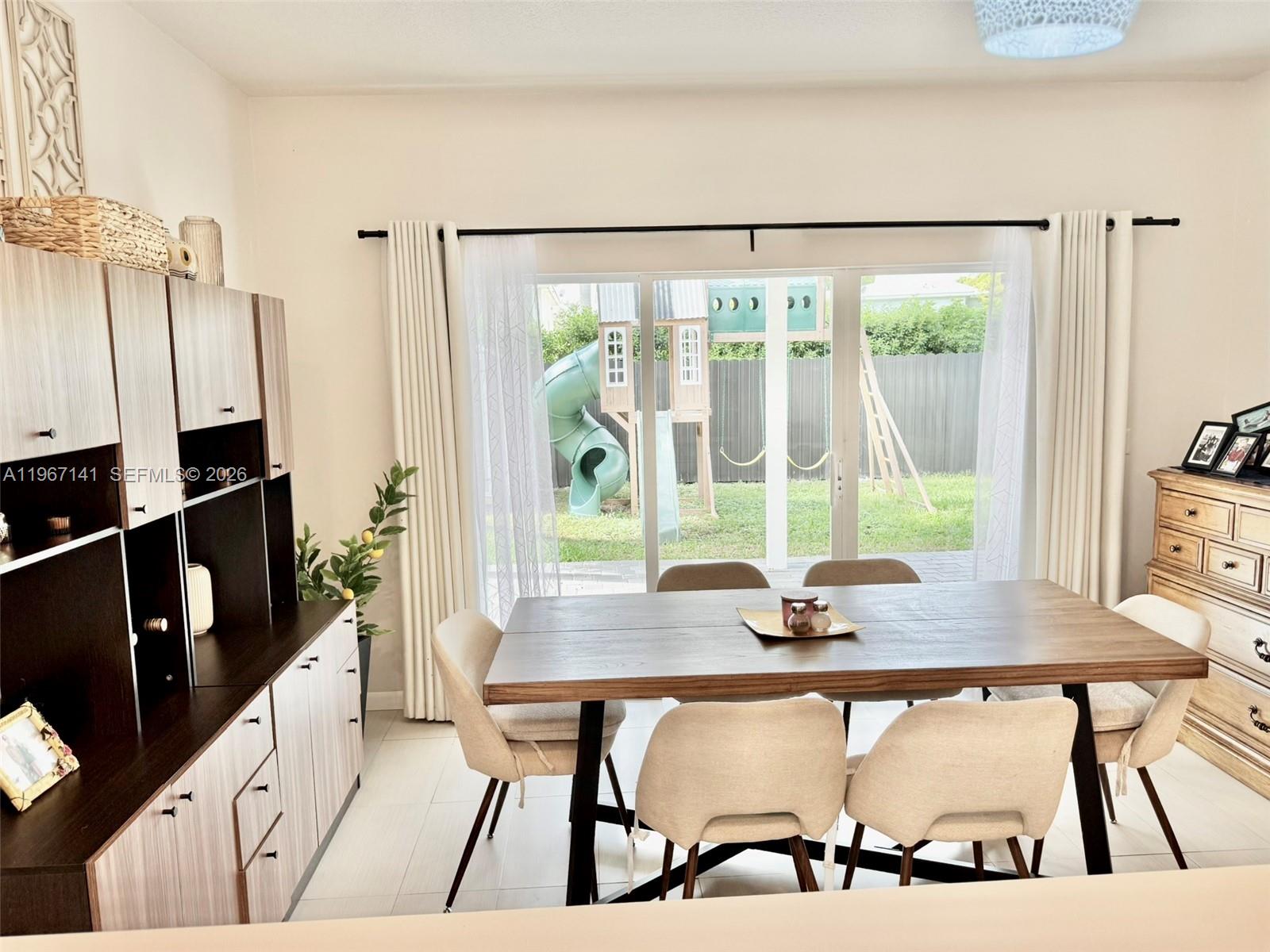 EMILIOS PLACE AT OASIS - Residential